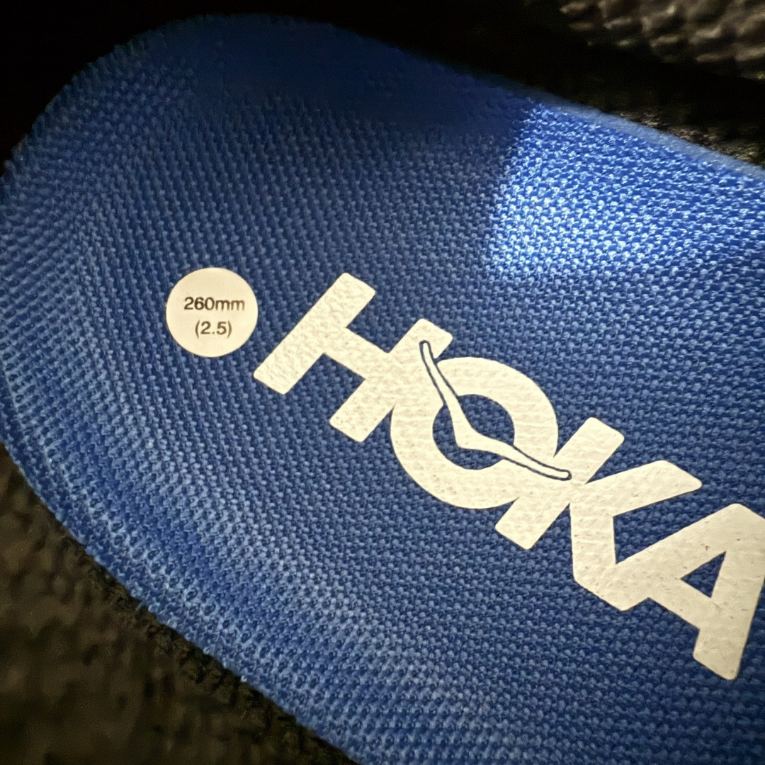 图片[8]-【纯原H版】HOKA ONE ONE Mafate Speed 2 Low 玛法特2代系列低帮轻量户外越野休闲运动慢跑鞋 正确组合底 市场顶级版本 上脚赞到报爆 轻盈舒适 鞋面采用超轻的无缝架构 轻薄的TPU贴在透气的鞋面材料上 减轻重量同时也保证了支撑性 鞋底采用滚动平衡技术 引导跑者回归自然步态 祖传的神奇EVA材质中底依旧是一如既往地表现优秀 能提供充足的缓震 作为HOKA家的越野跑鞋 VIBRAM 橡胶大底也是必不可少的 即便在复杂湿滑的地形 依旧能有良好的抓地力及稳定性 鞋带采用了弹性不易松脱的扁宽弹性鞋带 前掌与中掌部分也进行了加宽 也更加适合亚洲人的脚型 是一款十分全面且足够强悍的户外硬核越野鞋 日常搭配的话短裤是基本不挑 阔腿裤 工装裤以及各种长筒牛仔裤都可以 尺码：36 36.5 37.5 38 38.5 39 40 40.5 41 42 42.5 43 44 44.5 45-选品中心