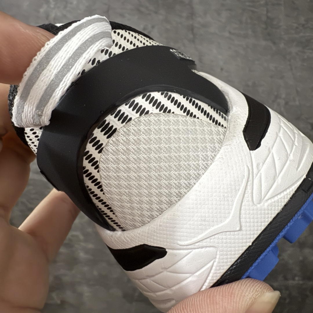 图片[2]-【纯原H版】HOKA ONE ONE Mafate Speed 2 Low 玛法特2代系列低帮轻量户外越野休闲运动慢跑鞋 正确组合底 市场顶级版本 上脚赞到报爆 轻盈舒适 鞋面采用超轻的无缝架构 轻薄的TPU贴在透气的鞋面材料上 减轻重量同时也保证了支撑性 鞋底采用滚动平衡技术 引导跑者回归自然步态 祖传的神奇EVA材质中底依旧是一如既往地表现优秀 能提供充足的缓震 作为HOKA家的越野跑鞋 VIBRAM 橡胶大底也是必不可少的 即便在复杂湿滑的地形 依旧能有良好的抓地力及稳定性 鞋带采用了弹性不易松脱的扁宽弹性鞋带 前掌与中掌部分也进行了加宽 也更加适合亚洲人的脚型 是一款十分全面且足够强悍的户外硬核越野鞋 日常搭配的话短裤是基本不挑 阔腿裤 工装裤以及各种长筒牛仔裤都可以 尺码：36 36.5 37.5 38 38.5 39 40 40.5 41 42 42.5 43 44 44.5 45-选品中心