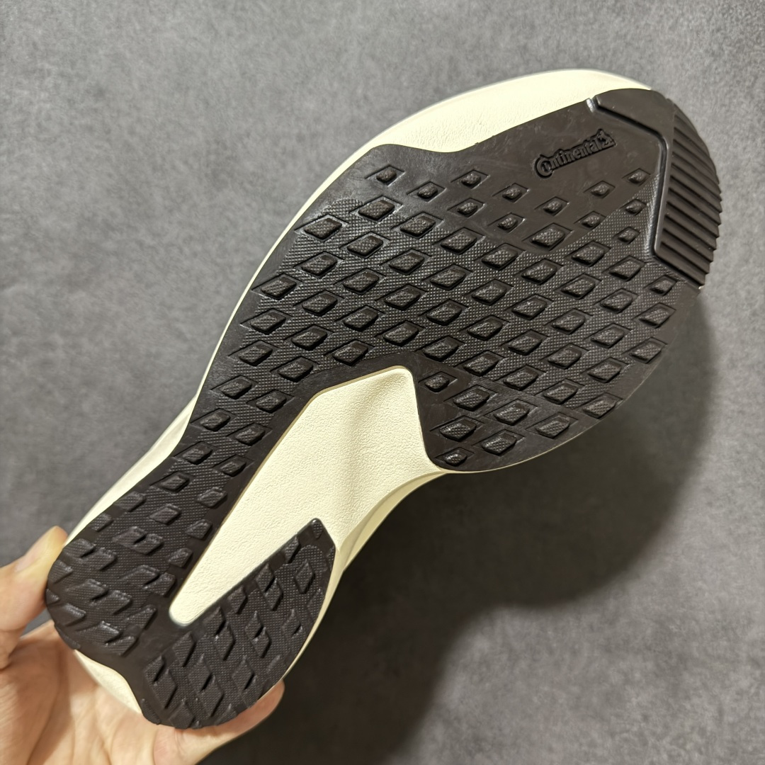 图片[9]-【公司级】AD ADIZERO EVO SL ATR 阿迪超轻透气缓震跑鞋 以令人难以置信的138克重量，刷新了跑鞋轻量化的记录，阿迪在材料科学和工艺技术上的深厚积累。 全新鞋款采用Lightweight Upper材料，让穿着者几乎能够体验到一种\”裸足\”的感觉 货号：KI5181 尺码：36-45带半码-选品中心