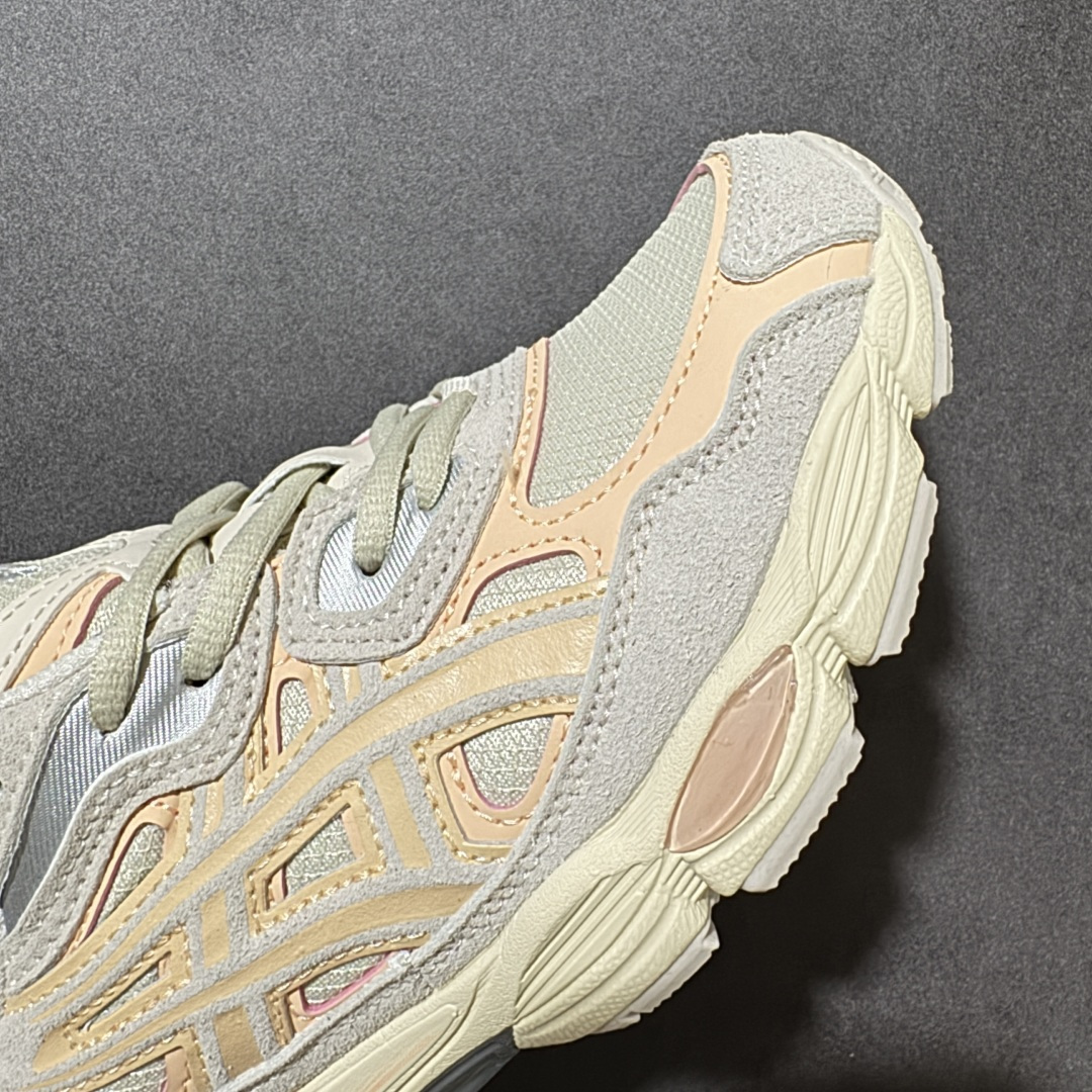 图片[8]-【公司级】Asics Gel-NYC 亚瑟士运动休闲透气专业跑鞋 1203A739-250   鞋面采用反绒皮与网布拼接 透气舒适兼具休闲时尚 结合简明的配色 展现品牌的传承及引领复古流行的主题 虎爪造型的LOGO  #鞋身稳定包裹系统 支撑鞋身 经典宽大鞋型配备防偏移设计提升包裹性 穿着舒适鞋面透气孔设计 提供透气性  尺码：36 37 37.5 38 39 39.5 40 40.5 41.5 42 42.5 43.5 44 45 46 47-选品中心