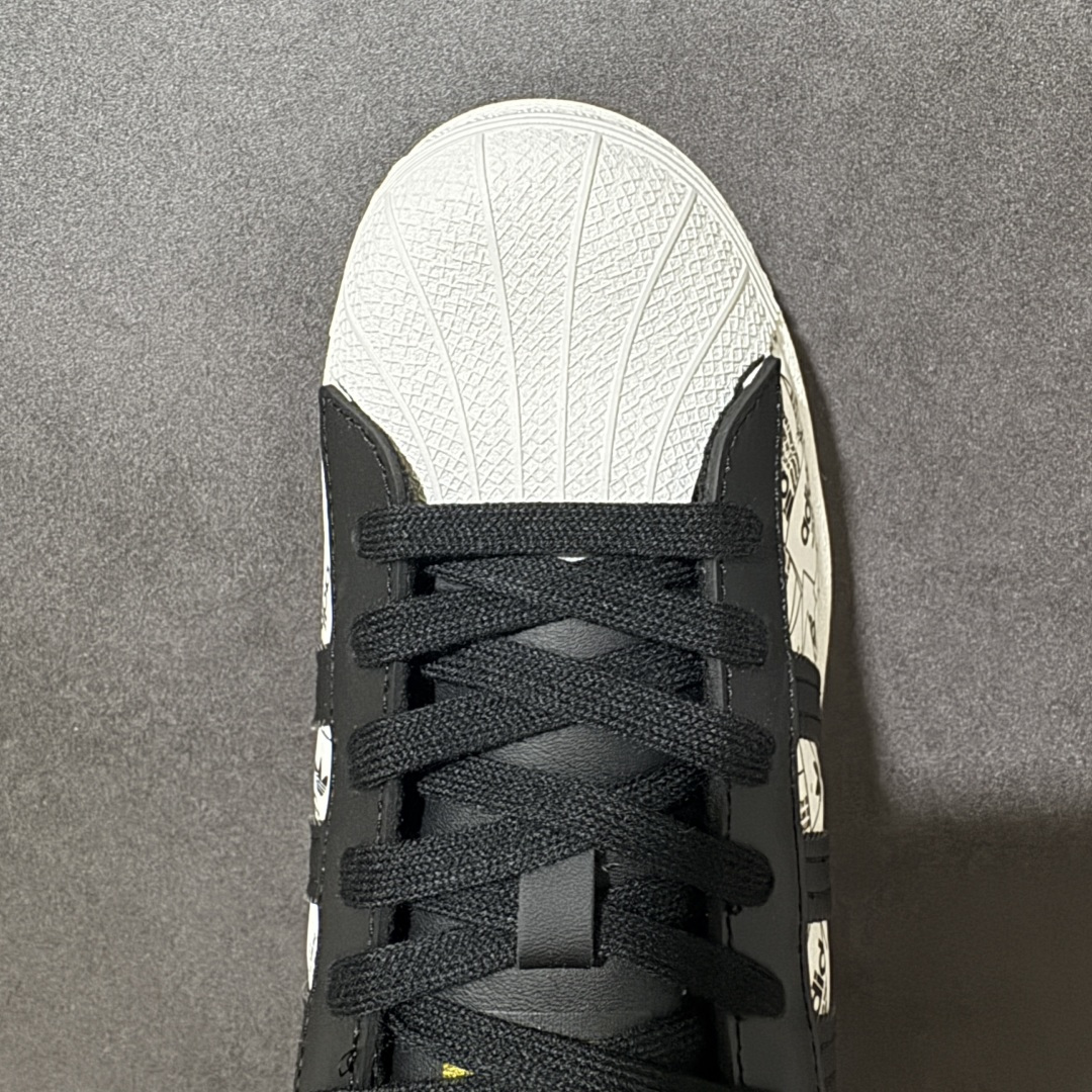 图片[5]-【H11顶级头层版】adidas originals Superstar 2 贝壳头 简约经典 舒适时尚 复古板鞋 男女同款 黑白 货号：FV2819 全新升级版 皮料改进至头层原厂皮 原盒 原底原料 开模打造 原厂织唛鞋标 高精密准度 原楦原纸板开发 匹配原版98%以上 后跟垫棉独家呈现 反口里弧度正确 原厂鞋垫 背胶 后跟电绣针数 与正品一致 原厂皮料 原厂车缝线 质感无敌 皮料切割干净 无任何毛边 清洁度细节完美 进口港宝加持 后跟自然饱满 还原公司包裹性 鞋面采用原装数据贴合技术 全方位贴合包裹脚型 鞋跟部鞋底牵引设计 提供强大的抓地性能 更适应不同实战场地路面 尺码：35.5 36 36.5 37.5 38 38.5 39 40 40.5 41 42 42.5 43 44 45-选品中心