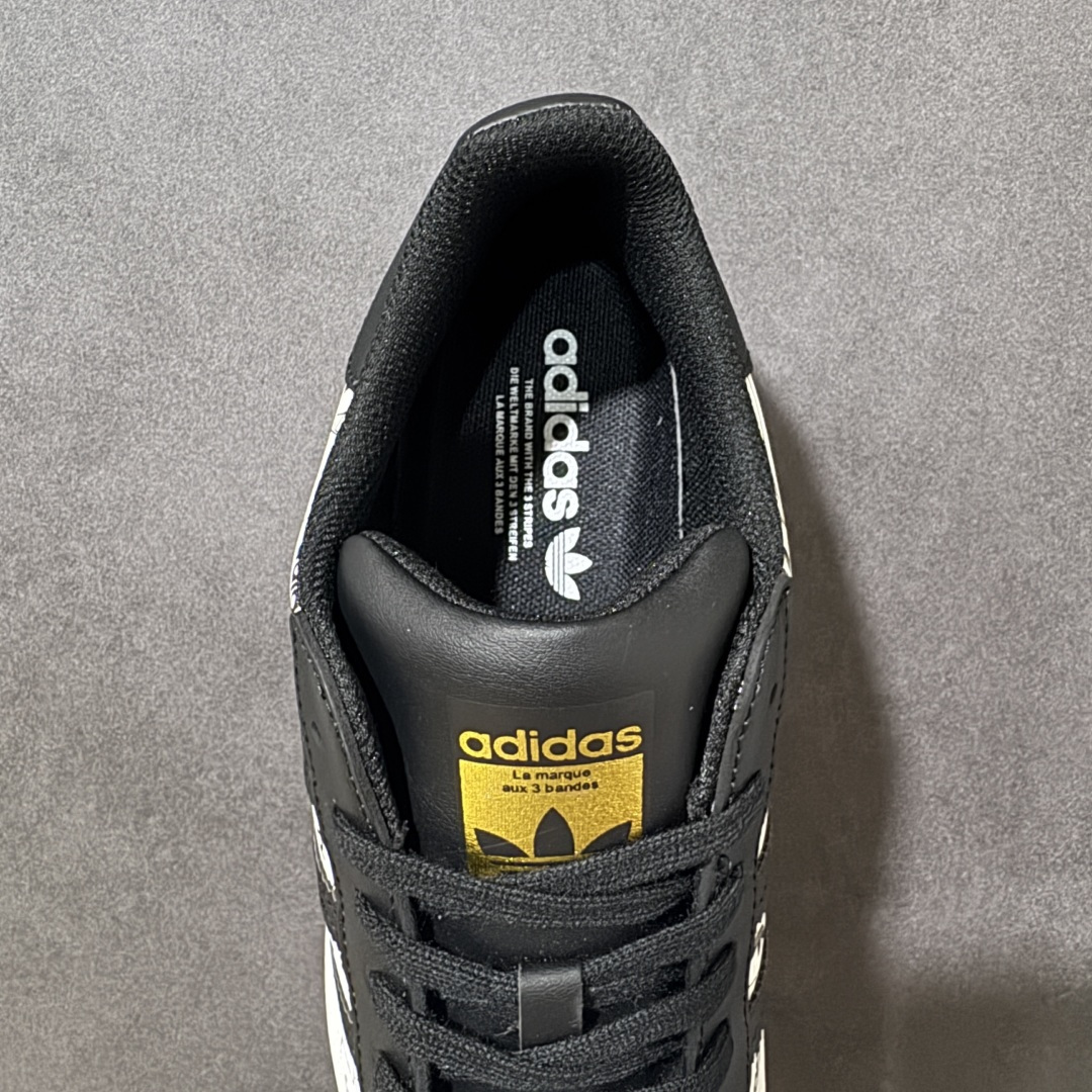 图片[6]-【H11顶级头层版】adidas originals Superstar 2 贝壳头 简约经典 舒适时尚 复古板鞋 男女同款 黑白 货号：FV2819 全新升级版 皮料改进至头层原厂皮 原盒 原底原料 开模打造 原厂织唛鞋标 高精密准度 原楦原纸板开发 匹配原版98%以上 后跟垫棉独家呈现 反口里弧度正确 原厂鞋垫 背胶 后跟电绣针数 与正品一致 原厂皮料 原厂车缝线 质感无敌 皮料切割干净 无任何毛边 清洁度细节完美 进口港宝加持 后跟自然饱满 还原公司包裹性 鞋面采用原装数据贴合技术 全方位贴合包裹脚型 鞋跟部鞋底牵引设计 提供强大的抓地性能 更适应不同实战场地路面 尺码：35.5 36 36.5 37.5 38 38.5 39 40 40.5 41 42 42.5 43 44 45-选品中心