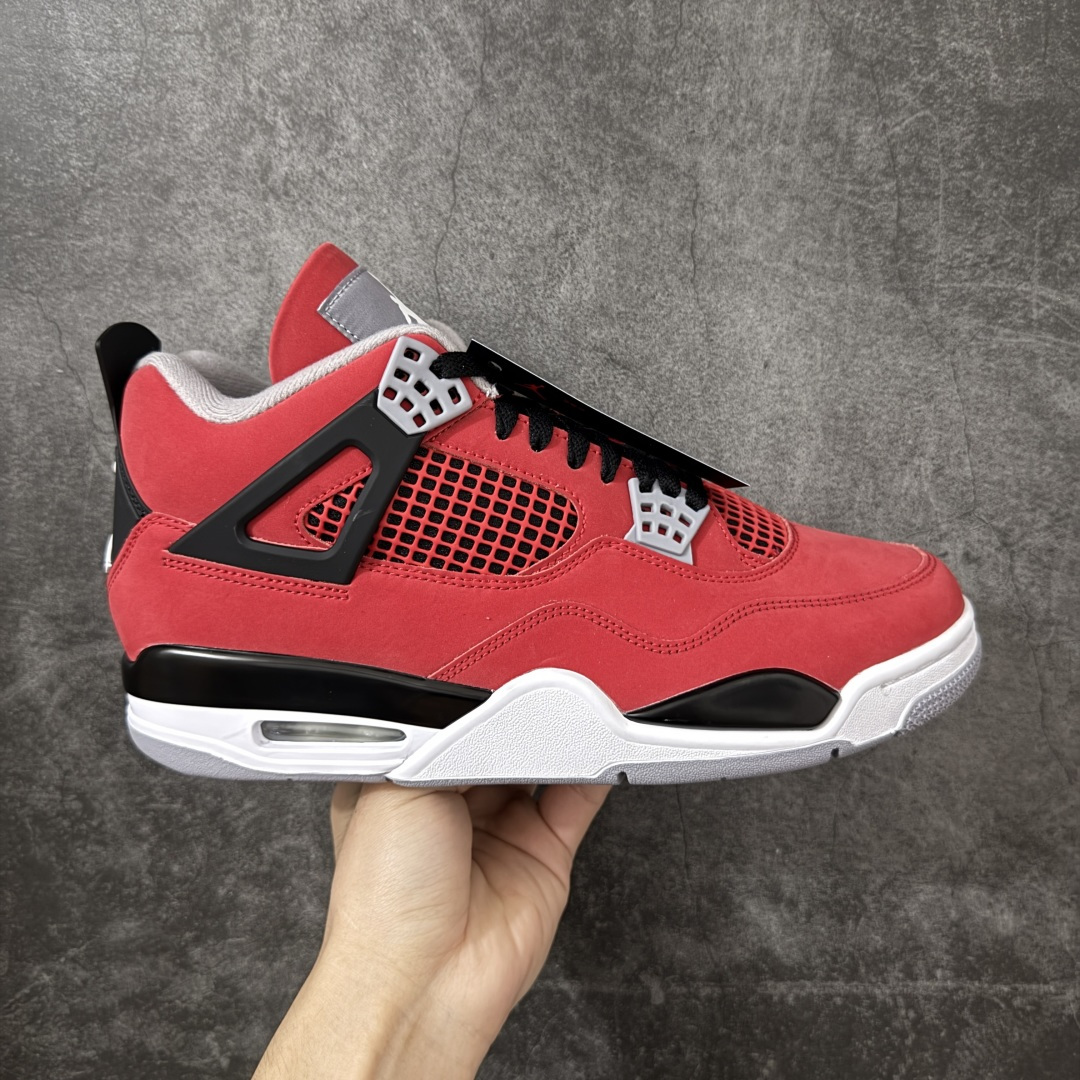 【纯原LW版本】Air Jordan AJ4 Retro 2025复刻公牛红黑 FQ8138-600 第一梯队最新批次 细节多次校对改良 接近完美 细节达到可过鉴定标准 耗时半年巨作 全套原纸板楦头开发 原厂特供皮料加持 确保原汁原味 完美呈现四代版型 一比一鞋头弧度高度鞋身弧度 数据细节工艺流程均保持原鞋一致 原厂TPU网格鞋带扣 正确内里网布 菱角分明不变形无多余毛边 柔软性质感一致于原鞋 原厂织唛标 原厂飞人电绣工艺 尾指中部跳三针 独家绑鞋带手法 印刷中底布 四线拉帮 米色美纹纸贴合固定 进口港宝加持 后跟自然饱满 全鞋荧光划线卡点 追求极致完美 每一双都是工艺品 多重QC质检 超越公司货的品控标准 实实在在的免检产品 尺码：36-47.5-选品中心