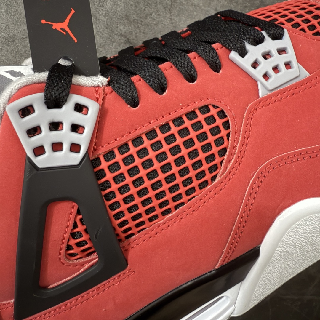 图片[4]-【纯原LW版本】Air Jordan AJ4 Retro 2025复刻公牛红黑 FQ8138-600 第一梯队最新批次 细节多次校对改良 接近完美 细节达到可过鉴定标准 耗时半年巨作 全套原纸板楦头开发 原厂特供皮料加持 确保原汁原味 完美呈现四代版型 一比一鞋头弧度高度鞋身弧度 数据细节工艺流程均保持原鞋一致 原厂TPU网格鞋带扣 正确内里网布 菱角分明不变形无多余毛边 柔软性质感一致于原鞋 原厂织唛标 原厂飞人电绣工艺 尾指中部跳三针 独家绑鞋带手法 印刷中底布 四线拉帮 米色美纹纸贴合固定 进口港宝加持 后跟自然饱满 全鞋荧光划线卡点 追求极致完美 每一双都是工艺品 多重QC质检 超越公司货的品控标准 实实在在的免检产品 尺码：36-47.5-选品中心