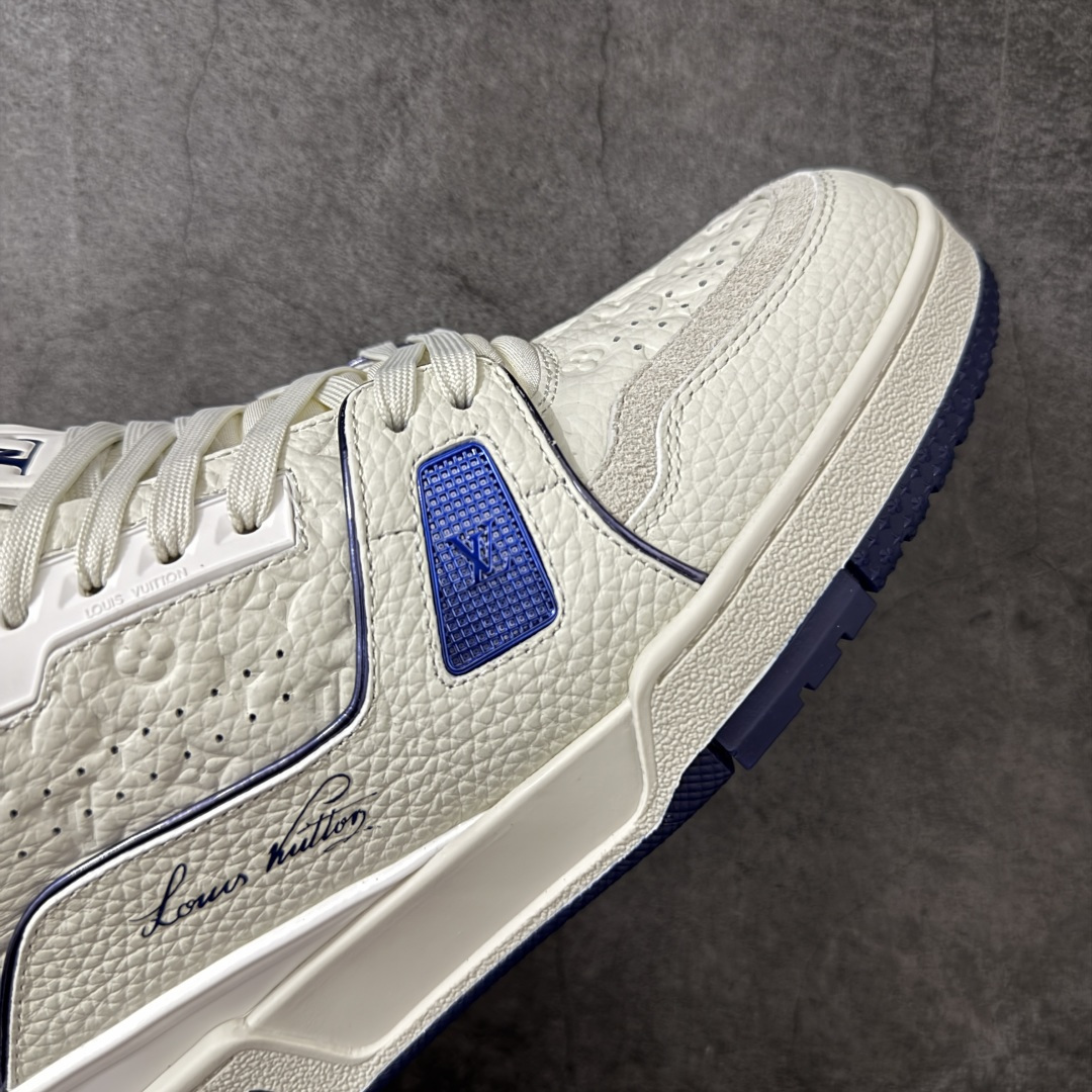 图片[6]-【纯原DM礼盒版】LV Louis Vuitton Trainer 低帮休闲板鞋 代购级别 ZP级全套包装 原版购入历时近两个月开发打造！ 经典多拼色超好看 原版完美楦型 调试了两个月 鞋面独家订制压纹粒面小牛皮 大底TPU、模具费2w+ 质感媲美原版 垫脚聚米微料加透气英伦网布 细节原版一致 ❗️请注意区分市面通货材料 版型 包装配件 尺码： 38 39 40 41 42 43 44 45 46-莆田鞋