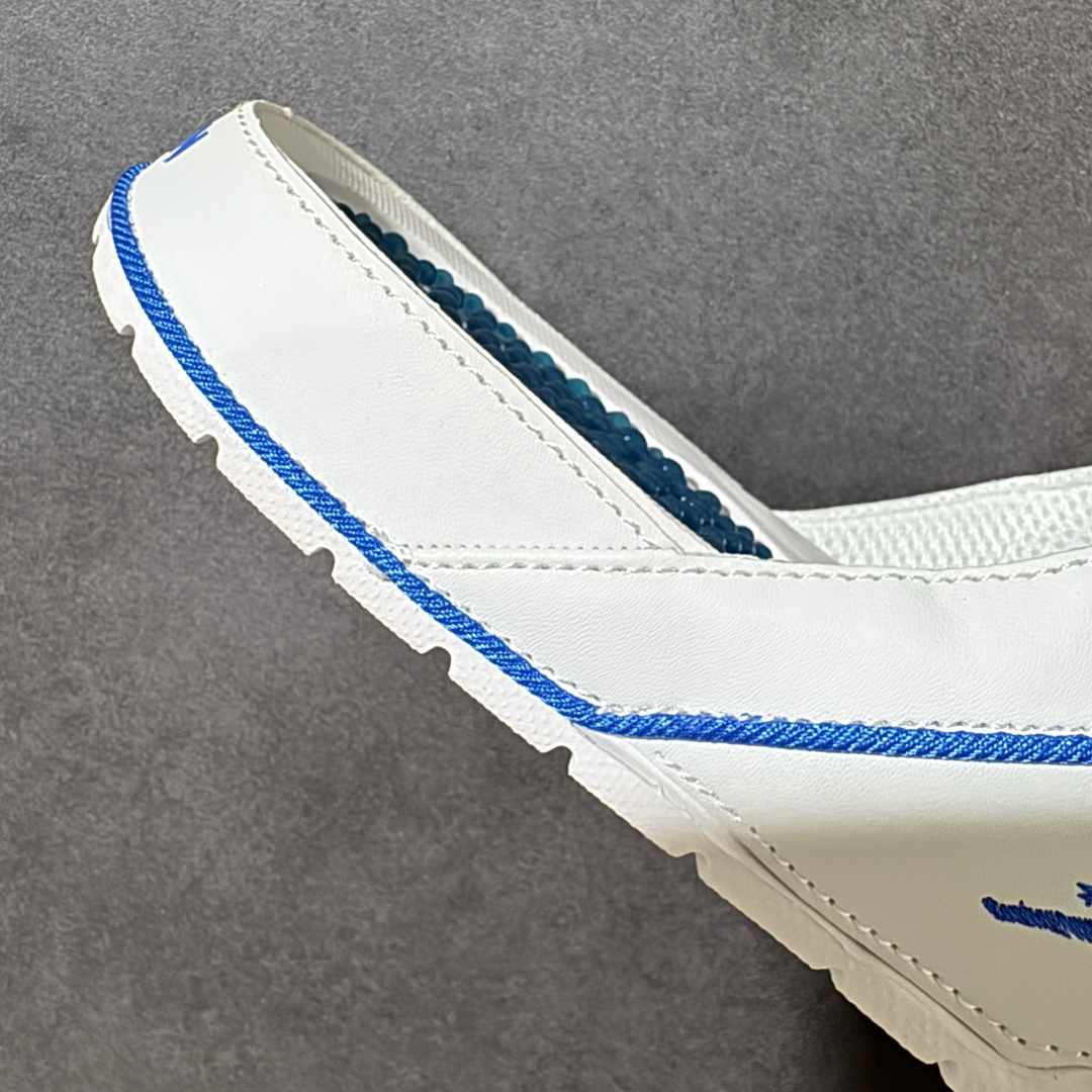 Air Jordan 12 Hydro Retro Slides 系列运动拖鞋经典的配色装扮 加上可调节