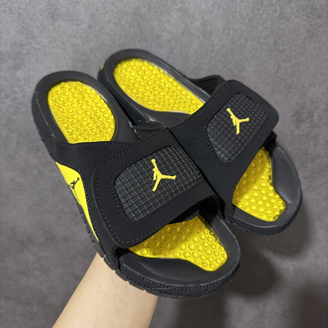图片[5]-【公司级】Air Jordan 12 Hydro Retro Slides 系列运动拖鞋 经典的配色装扮 加上可调节的搭带 TPR 按摩内底和 Phylon 缓震鞋底 以高规格的配置带来非凡舒适的穿着体验 作为AJ的铁杆粉丝 这份夏日精品想必无法忽视 货号：532225-104 尺码：36-47.5-选品中心