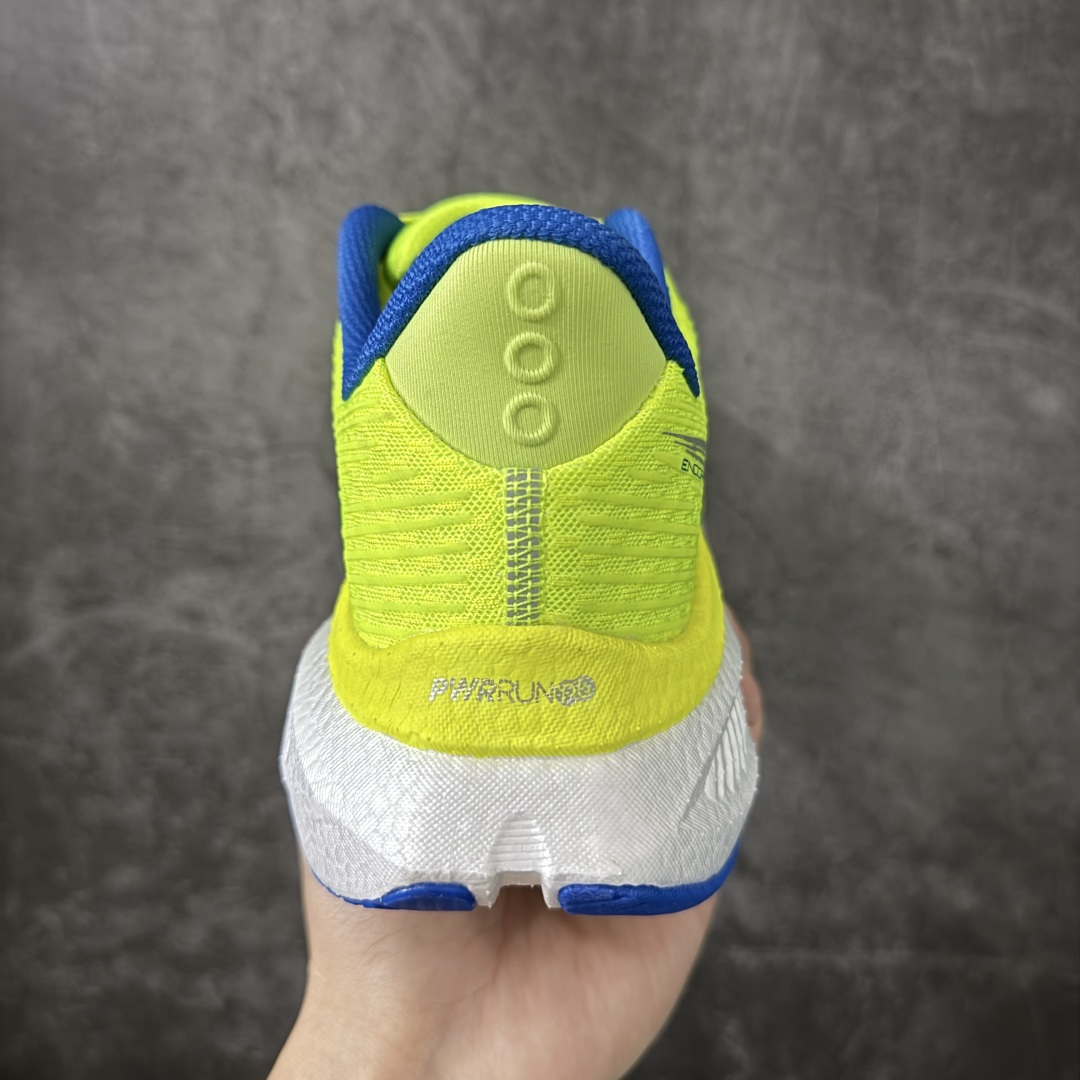图片[4]-【GX纯原版】Saucony ENDORPHIN SPEED 啡速 5 尼龙板 HTC CHINA 百搭舒适 低帮 PWRRUNC 中底 马拉松训练竞速跑步鞋 男女同款 注意区分市场公司级 品质细节有明显区别 1：1碳板 秒杀市面错误贴合碳板回 1：1私模 正确巴斯夫爆米花 秒杀市面错误版 索康尼推出的跑鞋是一款外观激进但脚感舒适的跑鞋 采用了全新的中底设计和鞋面工程 保留了软弹脚感和稳定支撑 适合进阶跑者和喜欢软弹脚感的跑者选择 尺码：36-45带半码-选品中心