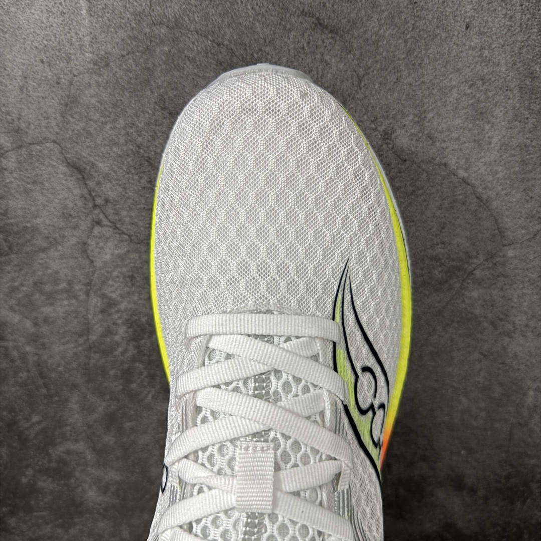 图片[5]-【GX纯原版】Saucony ENDORPHIN SPEED 啡速 5 尼龙板 HTC CHINA 百搭舒适 低帮 PWRRUNC 中底 马拉松训练竞速跑步鞋 男女同款 注意区分市场公司级 品质细节有明显区别 1：1碳板 秒杀市面错误贴合碳板回 1：1私模 正确巴斯夫爆米花 秒杀市面错误版 索康尼推出的跑鞋是一款外观激进但脚感舒适的跑鞋 采用了全新的中底设计和鞋面工程 保留了软弹脚感和稳定支撑 适合进阶跑者和喜欢软弹脚感的跑者选择 尺码：36-45带半码-选品中心