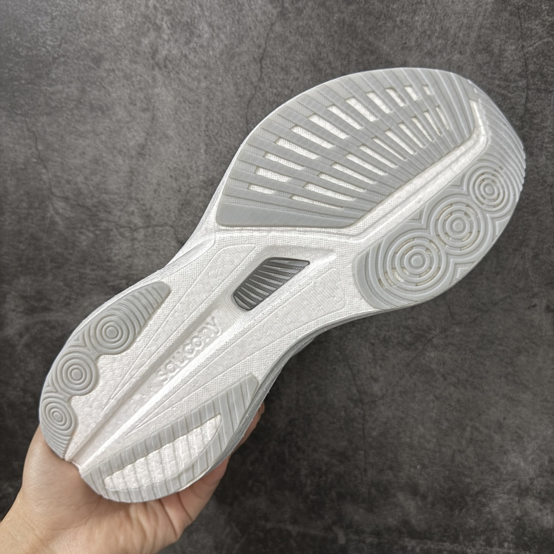 图片[9]-【GX纯原版】Saucony ENDORPHIN SPEED 啡速 5 尼龙板 HTC CHINA 百搭舒适 低帮 PWRRUNC 中底 马拉松训练竞速跑步鞋 男女同款 注意区分市场公司级 品质细节有明显区别 1：1碳板 秒杀市面错误贴合碳板回 1：1私模 正确巴斯夫爆米花 秒杀市面错误版 索康尼推出的跑鞋是一款外观激进但脚感舒适的跑鞋 采用了全新的中底设计和鞋面工程 保留了软弹脚感和稳定支撑 适合进阶跑者和喜欢软弹脚感的跑者选择 尺码：36-45带半码-选品中心