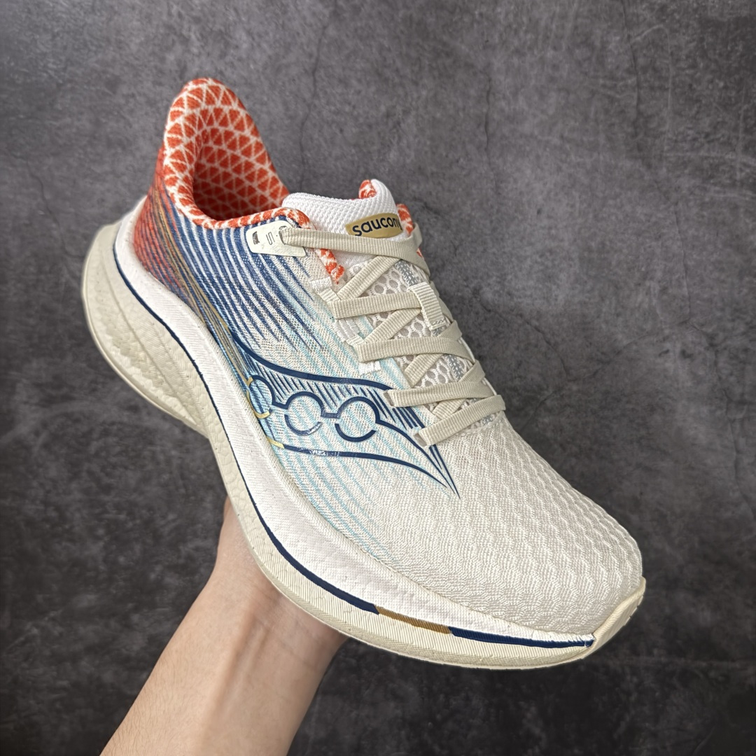 图片[3]-【GX纯原版】Saucony ENDORPHIN SPEED 啡速 5 尼龙板 HTC CHINA 百搭舒适 低帮 PWRRUNC 中底 马拉松训练竞速跑步鞋 男女同款 注意区分市场公司级 品质细节有明显区别 1：1碳板 秒杀市面错误贴合碳板回 1：1私模 正确巴斯夫爆米花 秒杀市面错误版 索康尼推出的跑鞋是一款外观激进但脚感舒适的跑鞋 采用了全新的中底设计和鞋面工程 保留了软弹脚感和稳定支撑 适合进阶跑者和喜欢软弹脚感的跑者选择 尺码：36-45带半码-选品中心