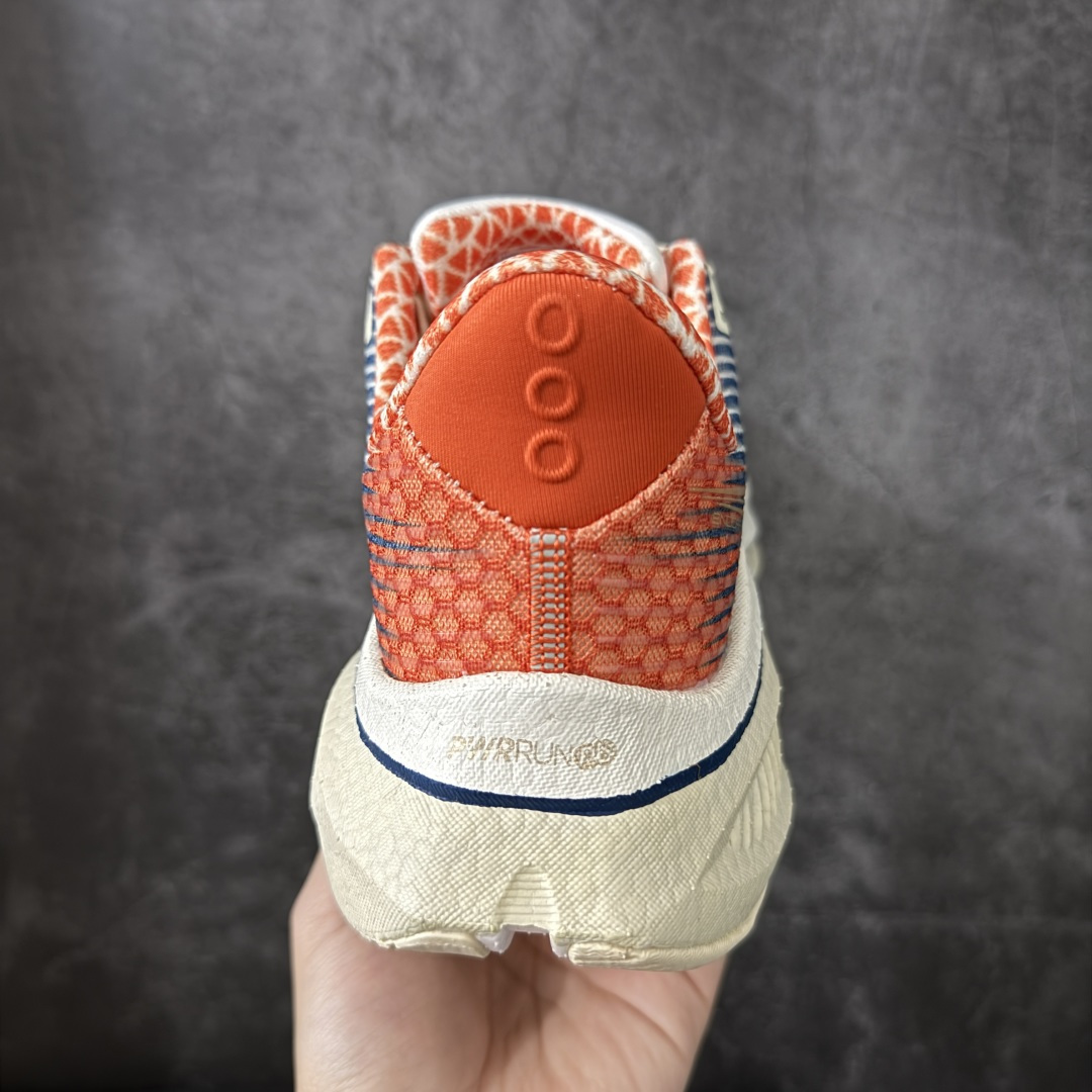 图片[4]-【GX纯原版】Saucony ENDORPHIN SPEED 啡速 5 尼龙板 HTC CHINA 百搭舒适 低帮 PWRRUNC 中底 马拉松训练竞速跑步鞋 男女同款 注意区分市场公司级 品质细节有明显区别 1：1碳板 秒杀市面错误贴合碳板回 1：1私模 正确巴斯夫爆米花 秒杀市面错误版 索康尼推出的跑鞋是一款外观激进但脚感舒适的跑鞋 采用了全新的中底设计和鞋面工程 保留了软弹脚感和稳定支撑 适合进阶跑者和喜欢软弹脚感的跑者选择 尺码：36-45带半码-选品中心