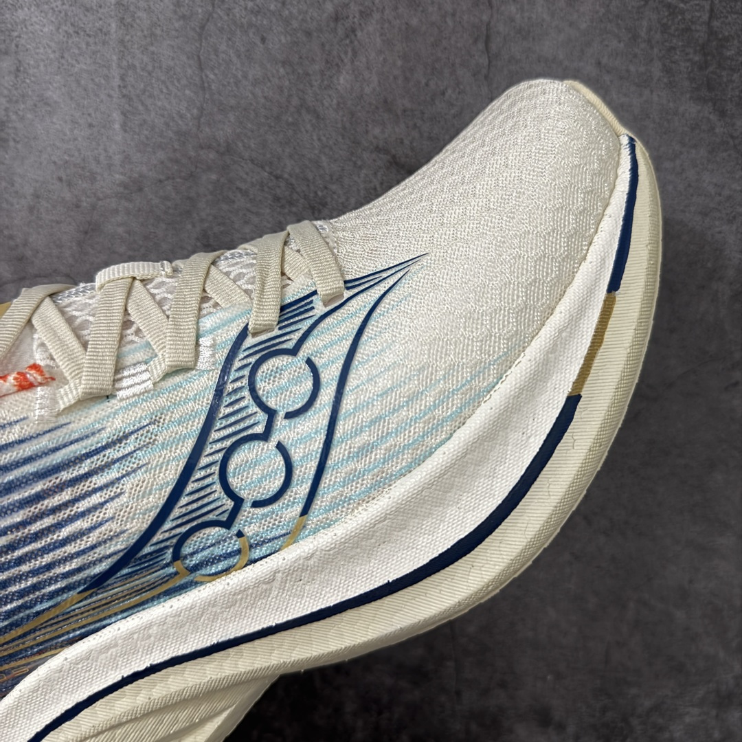 图片[6]-【GX纯原版】Saucony ENDORPHIN SPEED 啡速 5 尼龙板 HTC CHINA 百搭舒适 低帮 PWRRUNC 中底 马拉松训练竞速跑步鞋 男女同款 注意区分市场公司级 品质细节有明显区别 1：1碳板 秒杀市面错误贴合碳板回 1：1私模 正确巴斯夫爆米花 秒杀市面错误版 索康尼推出的跑鞋是一款外观激进但脚感舒适的跑鞋 采用了全新的中底设计和鞋面工程 保留了软弹脚感和稳定支撑 适合进阶跑者和喜欢软弹脚感的跑者选择 尺码：36-45带半码-选品中心