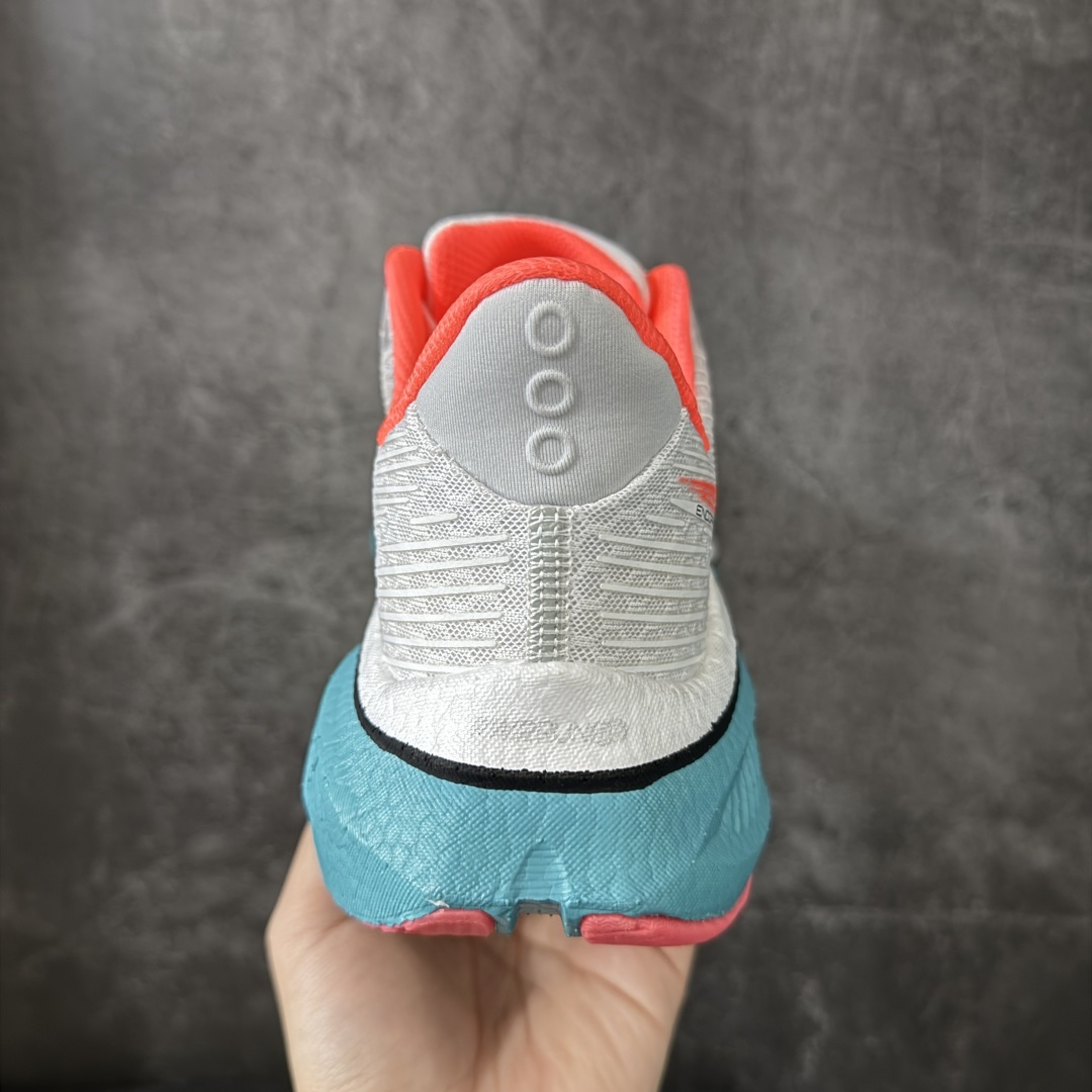 图片[4]-【GX纯原版】Saucony ENDORPHIN SPEED 啡速 5 尼龙板 HTC CHINA 百搭舒适 低帮 PWRRUNC 中底 马拉松训练竞速跑步鞋 男女同款 注意区分市场公司级 品质细节有明显区别 1：1碳板 秒杀市面错误贴合碳板回 1：1私模 正确巴斯夫爆米花 秒杀市面错误版 索康尼推出的跑鞋是一款外观激进但脚感舒适的跑鞋 采用了全新的中底设计和鞋面工程 保留了软弹脚感和稳定支撑 适合进阶跑者和喜欢软弹脚感的跑者选择 尺码：36-45带半码-选品中心