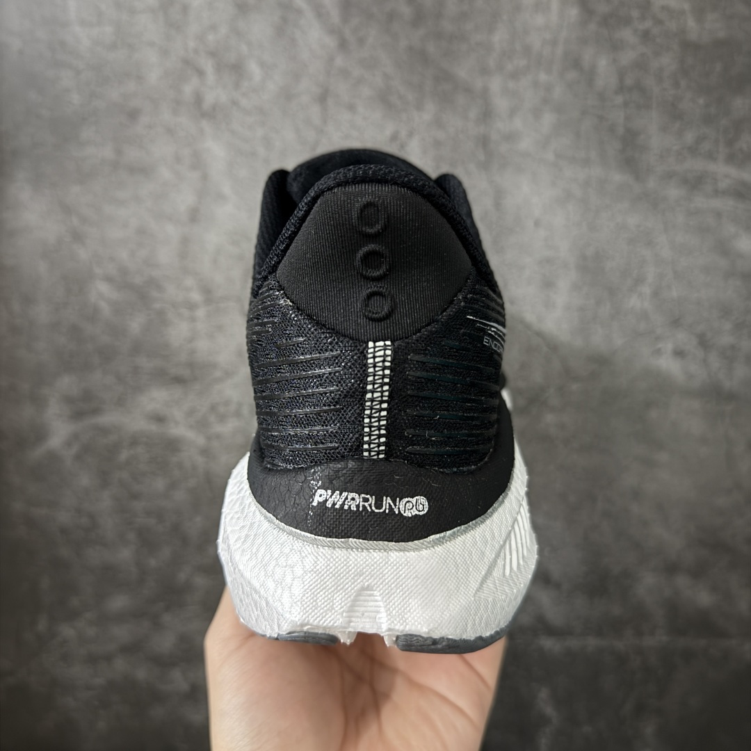 图片[4]-【GX纯原版】Saucony ENDORPHIN SPEED 啡速 5 尼龙板 HTC CHINA 百搭舒适 低帮 PWRRUNC 中底 马拉松训练竞速跑步鞋 男女同款 注意区分市场公司级 品质细节有明显区别 1：1碳板 秒杀市面错误贴合碳板回 1：1私模 正确巴斯夫爆米花 秒杀市面错误版 索康尼推出的跑鞋是一款外观激进但脚感舒适的跑鞋 采用了全新的中底设计和鞋面工程 保留了软弹脚感和稳定支撑 适合进阶跑者和喜欢软弹脚感的跑者选择 尺码：36-45带半码-选品中心
