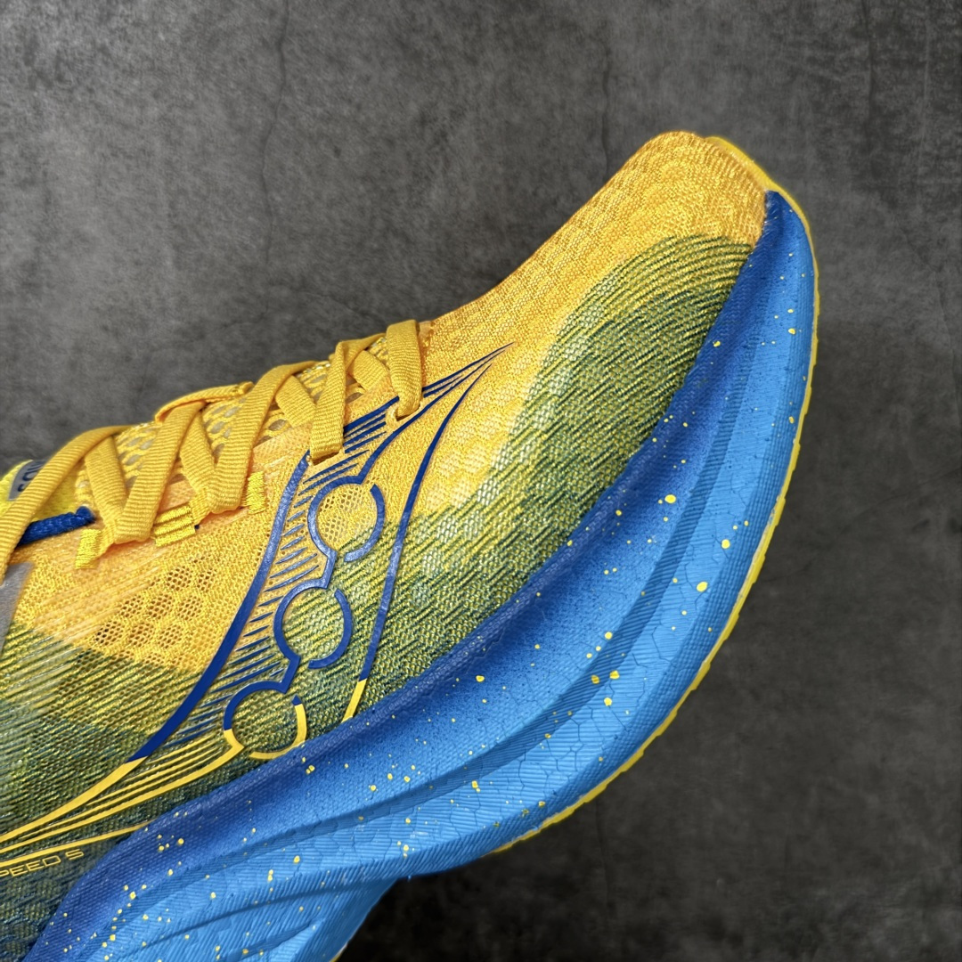 图片[6]-【GX纯原版】Saucony ENDORPHIN SPEED 啡速 5 尼龙板 HTC CHINA 百搭舒适 低帮 PWRRUNC 中底 马拉松训练竞速跑步鞋 男女同款 注意区分市场公司级 品质细节有明显区别 1：1碳板 秒杀市面错误贴合碳板回 1：1私模 正确巴斯夫爆米花 秒杀市面错误版 索康尼推出的跑鞋是一款外观激进但脚感舒适的跑鞋 采用了全新的中底设计和鞋面工程 保留了软弹脚感和稳定支撑 适合进阶跑者和喜欢软弹脚感的跑者选择 尺码：36-45带半码-选品中心
