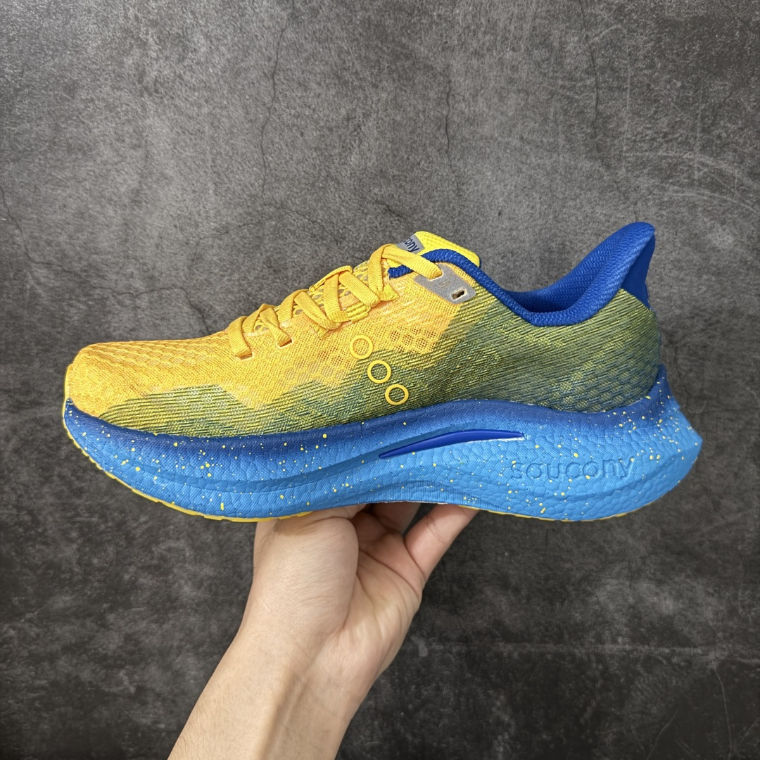 图片[2]-【GX纯原版】Saucony ENDORPHIN SPEED 啡速 5 尼龙板 HTC CHINA 百搭舒适 低帮 PWRRUNC 中底 马拉松训练竞速跑步鞋 男女同款 注意区分市场公司级 品质细节有明显区别 1：1碳板 秒杀市面错误贴合碳板回 1：1私模 正确巴斯夫爆米花 秒杀市面错误版 索康尼推出的跑鞋是一款外观激进但脚感舒适的跑鞋 采用了全新的中底设计和鞋面工程 保留了软弹脚感和稳定支撑 适合进阶跑者和喜欢软弹脚感的跑者选择 尺码：36-45带半码-选品中心