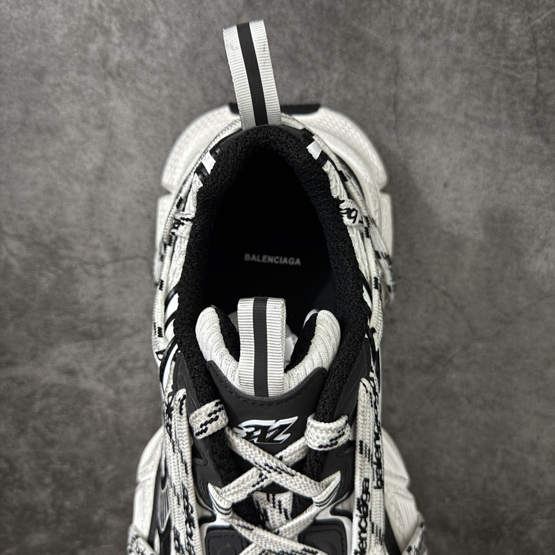 图片[8]-【X版纯原】BALENCIAGA 3XL Sneakers 巴黎世家十代网布系带低帮走秀复古老爹鞋 全新版本 全新顶端品质 全套原纸板楦头开发 最原汁原味的灵魂版型 全鞋荧光划线卡点 胶水把控整洁度追求极致完美 每一双都是工艺品 多重QC质检 超越公司货的品控标准 实实在在的免检产品 原盒原配 正确字体电绣 粗细、位置、大小正确 侧边TPU 透气孔匹配意产原版 正确分离大底 TPU软底 原版一致大底LOGO 立体感十足 原厂皮料水洗做旧 采购原厂网纱 不含皮革 网布材料和聚氨酯 磨损效果 鞋头边缘和后帮 Balenciaga 徽标 鞋面和后跟凸印尺码 鞋舌 3XL 橡胶品牌标识和反光细节 鞋帮拉袢和鞋舌拉祥 配反光细节 备用鞋带在鞋履前侧 可在穿着前取下 便于不同造型搭配 正常尺码 尺码：35 36 37 38 39 40 41 42 43 44 45 46-莆田鞋