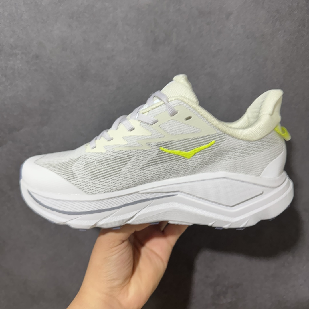 图片[2]-【公司级】HOKA ONE ONE Challenger 8 Wide 舒适柔软透气支撑跑步鞋 男女同款 黑金 货号： 1168716 尺码：36/45-选品中心