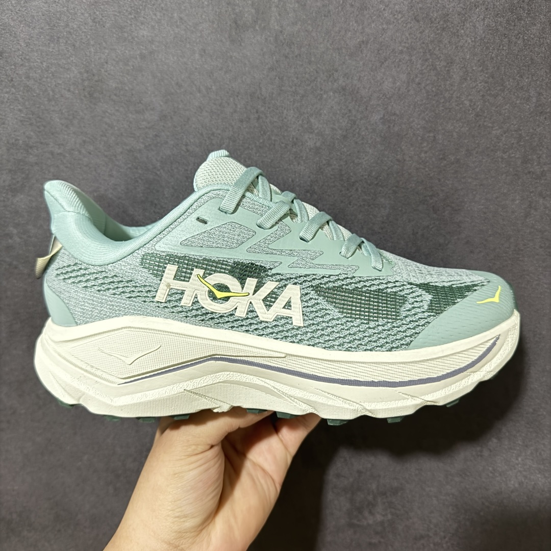 【公司级】HOKA ONE ONE Challenger 8 Wide 舒适柔软透气支撑跑步鞋 男女同款 黑金 货号： 1168716 尺码：36/45-选品中心