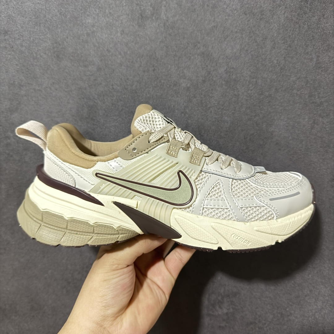 特价【GQ福利】PP版纯原NK V2K Runtekk 减震防滑低帮 复古老爹鞋跑步鞋 材质上使用大面积网眼、皮革、TPU 组成 支撑和透气性肯定不错 中底处由 Cushlon 泡绵打造 货号:FD0736-103 尺码:36-46-选品中心