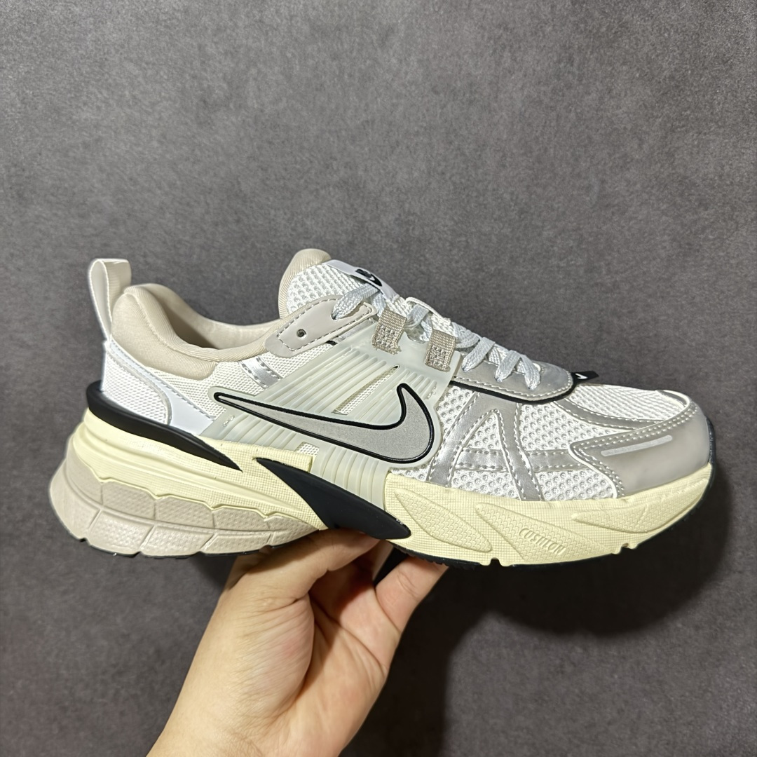 特价【GQ福利】PP版纯原NK V2K Runtekk 减震防滑低帮 复古老爹鞋跑步鞋 材质上使用大面积网眼、皮革、TPU 组成 支撑和透气性肯定不错 中底处由 Cushlon 泡绵打造 货号：FD0736-100 尺码：36-46-选品中心