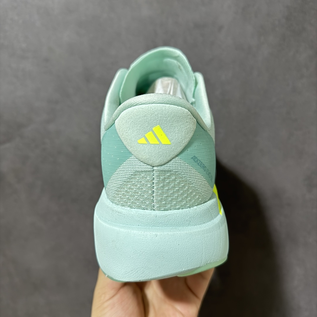图片[4]-【公司级】阿迪达斯 ADIDAS ADIZERO EVO SL 运动舒适防滑耐磨 低帮跑步鞋 内置碳板 阿迪达斯革新力作!「破纪录轻跑鞋」adiZero Adios Pro EVO 极致轻盈的Lightweight Upper设计,带来近乎裸足的舒适体验。中底采用尖端科技，Lightstrike Pro材料经过精细调校，实现卓越缓震与轻量化的完美结合。#科技与时尚的融合 #阿迪达斯adidas #宝藏鞋子阿迪达斯 #今天只晒鞋 #潮鞋新品体验官 #那些年，那些鞋 #入秋换季先换鞋。 货号：JS4508 尺码：36-46带半码-选品中心