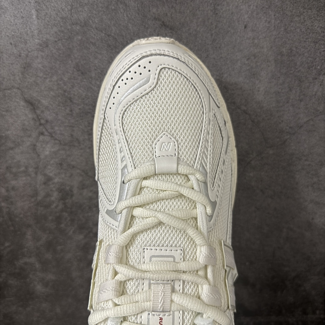 图片[5]-【纯原版】NB新百伦New Balance NB1906 U1906RV1系列复古老爹风休闲运动慢跑鞋 采用轻质牛剖革拼接透气网眼衬垫织物鞋面材质#T-Beam大底提供足步弓支撑，保持步态稳定#后跟搭载外露缓震胶 鞋身整体以各种深浅不一的灰色覆盖，鞋头以淡蓝色调装饰，网眼衬垫通过不规律的色块实现做旧的美感，泛黄的鞋底更是进一步增添了复古气息。 尺码：36 37 37.5 38 38.5 39.5 40 40.5 41.5 42 42.5 43 44 45 46.5-选品中心
