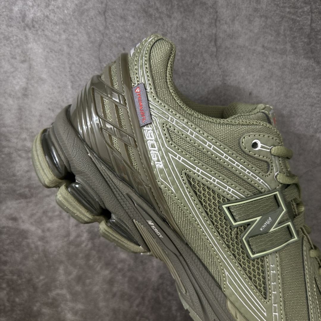 图片[7]-【纯原版】NB新百伦New Balance NB1906 U1906ROG系列复古老爹风休闲运动慢跑鞋 采用轻质牛剖革拼接透气网眼衬垫织物鞋面材质#T-Beam大底提供足步弓支撑，保持步态稳定#后跟搭载外露缓震胶 鞋身整体以各种深浅不一的灰色覆盖，鞋头以淡蓝色调装饰，网眼衬垫通过不规律的色块实现做旧的美感，泛黄的鞋底更是进一步增添了复古气息。 尺码：36 37 37.5 38 38.5 39.5 40 40.5 41.5 42 42.5 43 44 45 46.5-选品中心
