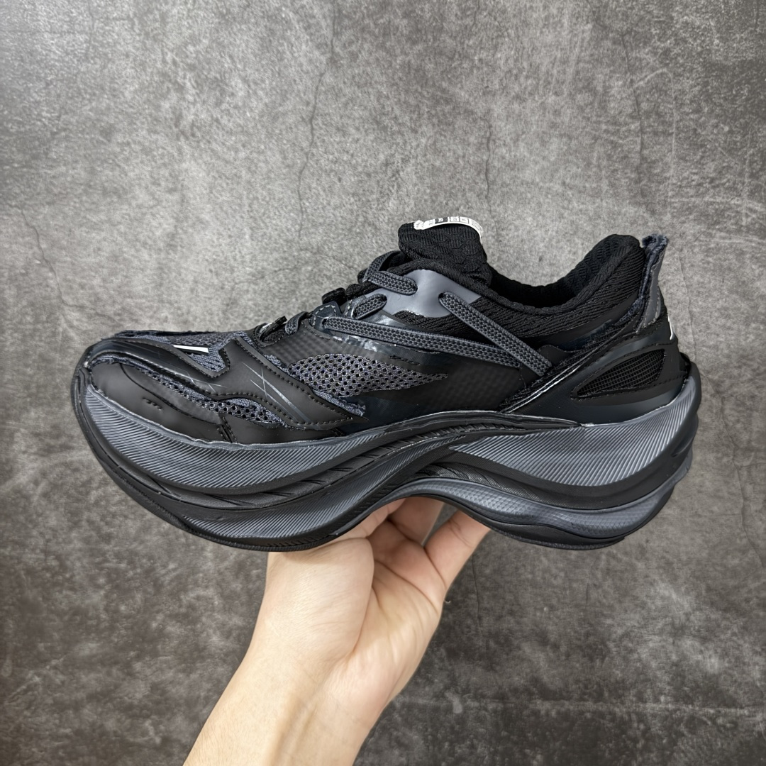 图片[2]-【VG纯原】Balenciaga巴黎世家26代 Jet 压纹印花 圆头厚底4.25cm 低帮 老爹鞋 男款 黑色 市场老牌巴黎世家大厂出品 品质价格无需多言 原鞋原材料打造 一比一细节还原 此款相对之前款式轻质很多 超厚鞋底增高4-5cm 高街风格-选品中心