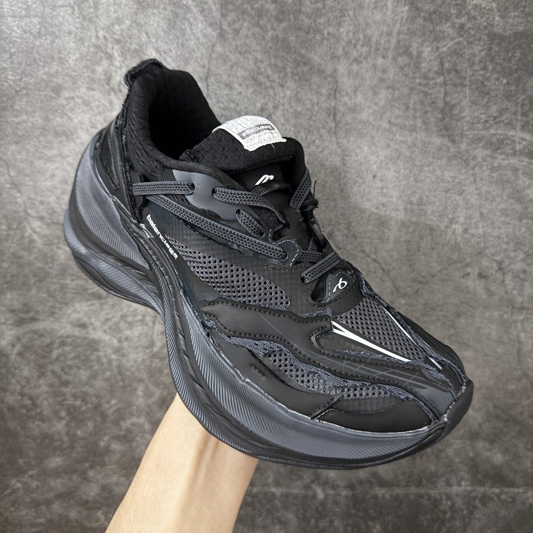 图片[3]-【VG纯原】Balenciaga巴黎世家26代 Jet 压纹印花 圆头厚底4.25cm 低帮 老爹鞋 男款 黑色 市场老牌巴黎世家大厂出品 品质价格无需多言 原鞋原材料打造 一比一细节还原 此款相对之前款式轻质很多 超厚鞋底增高4-5cm 高街风格-选品中心