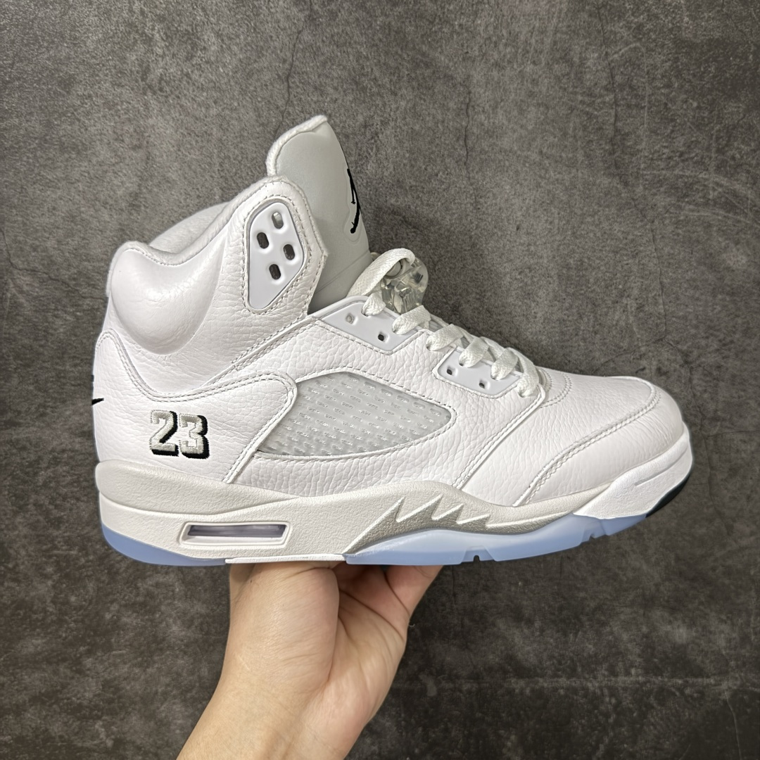 【KZ纯原】Air Jordan 5 Retro \”White Metallic\” AJ5 乔5白银 HQ7978-103 国内一线大厂出品 匠心打造 头层皮料原厂数据 全新纸板 模具打造 外贸 平台高端零售专供品质 品质毋庸置疑 一眼正品既视感 细节均已解码 货号：HQ7978-103 尺码：36 36.5 37.5 38 38.5 39 40 40.5 41 42 42.5 43 44 44.5 45 46 47.5-选品中心
