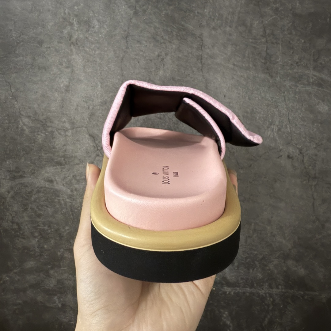 图片[4]-【广东礼盒版本】LOUIS VUITTON | 路易威登2024 𝐬𝐬💛春夏最新爆款魔术贴系列 情侣款厚底拖鞋 原版全套礼盒包装 鞋面：LV进口5D打印花布，牛皮内里 大底：原版开模大底 尺码： 35-40-选品中心