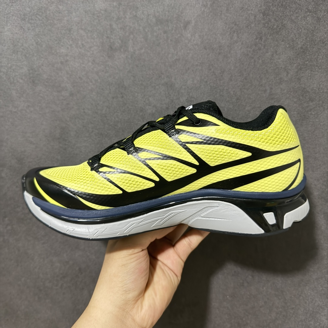 图片[2]-【CY版本】MM6 x SALOMON联名网面低帮休闲鞋通勤运动鞋单鞋 本次全新打造XT-MM6系列，鞋身处饰有巨型Salomon logo，鞋头处 MM6 数字标志彰显合作身份。XT-MM6推出三种配色：纯白搭配黑色细节、全黑点缀银色，以及亮红色与黑色组合的版本。ACS PRO则提供两款选择——从色渐变至灰色的清爽设计，另一款则采用高饱和度的黄黑撞色，赋予整体造型更强的视觉张力。 货号：480394-27 尺码：36-45半-选品中心