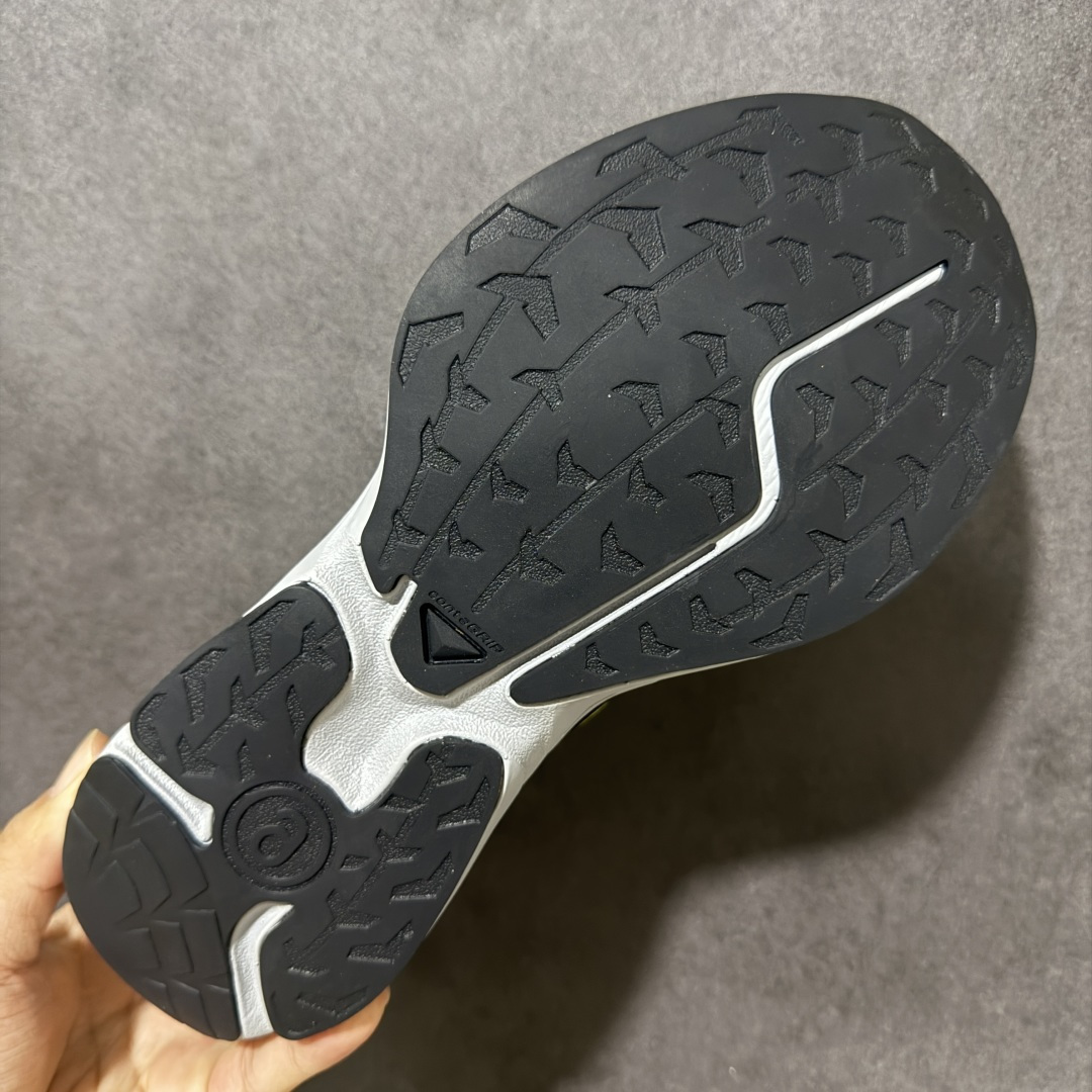 图片[9]-【CY版本】MM6 x SALOMON联名网面低帮休闲鞋通勤运动鞋单鞋 本次全新打造XT-MM6系列，鞋身处饰有巨型Salomon logo，鞋头处 MM6 数字标志彰显合作身份。XT-MM6推出三种配色：纯白搭配黑色细节、全黑点缀银色，以及亮红色与黑色组合的版本。ACS PRO则提供两款选择——从色渐变至灰色的清爽设计，另一款则采用高饱和度的黄黑撞色，赋予整体造型更强的视觉张力。 货号：480394-27 尺码：36-45半-选品中心
