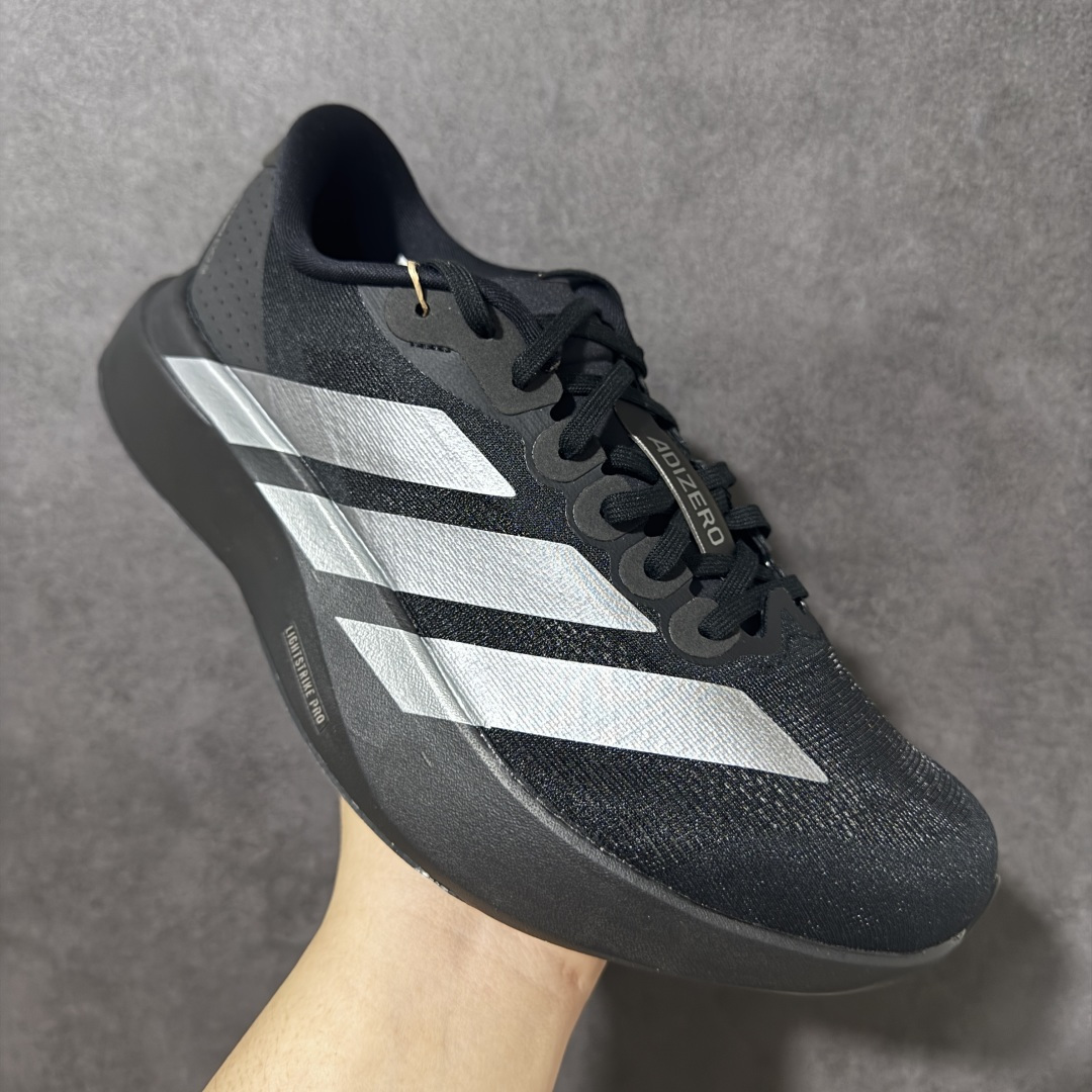 图片[3]-【XE版本】Adidas Adizero EVO SL 马拉松竞速专业跑鞋 市场最强版出货 原材料 内置碳板 原厂网纱潮流 超临界发泡大底 脚感软弹度与原版几乎无差别 细节目前市场最接近原版品质 外贸专供 最大做到48码 此款针织网面非常轻薄 纤维间的缝隙很大 可以保证跑步时的透气、排汗效果 鞋舌直接与两侧的内衬和鞋底连接在一起 在跑步过程中不会被鞋舌的左右移动所困扰 在标准鞋带孔的基础上再拓宽一组鞋带孔 适合不同脚型的需求 突破性 EnergyRods 技术，有助于跑者实现更好的成绩 中底独特的LIGHTSTRIKE PRO泡棉材质 微弹感觉在跑步过程中给予了良好的支撑体验 对于顶级精英和高水平进阶跑者来说 ADIOS PRO是一双值得信赖的竞速比赛用鞋 货号：JR4888 尺码：39-48.5-选品中心