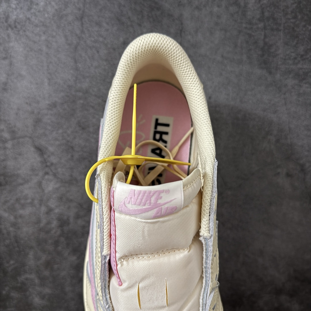 图片[7]-【GX2.0海外版】Travis Scott x Air Jordan AJ1 Low OG SP TS联名白浅粉倒钩低帮 IQ7804-100 目前市面唯一正确版本 爱心织唛标 情人节鞋垫 知名大厂出品 纯原第一梯队版本 产品品控稳定性领先行业 各方面均可对飙市面通货版 SZ原厂全套原楦原纸板冲刀磨具开发 原厂皮料加持 原厂港宝加持定型后跟R度完美 同源原厂电绣 鬼脸飞翼针数密度立体效果一致 百分百一致原鞋 原厂拉帮工艺 针距密度一致 后跟弧度收口自然不对折 极致一眼正品既视感 进口玻璃冲刀皮料裁剪零毛边 全鞋电脑针车工艺 品控清洁度最高QC检验标准 免检产品 原厂订购鞋盒、鞋标、防尘纸、鞋撑、鞋带 追求极致的原厂味道 尺码：36-48.5-选品中心