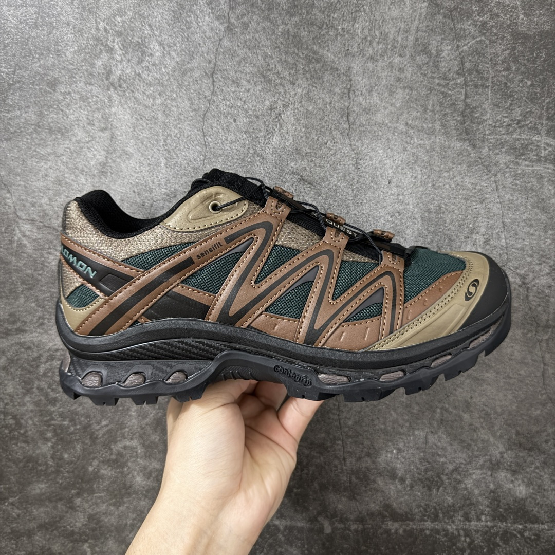 【巅峰升级版】Salomon XT-QUEST ADV 萨洛蒙情侣款户外机能鞋 491717 全新工厂出品 升级品质 全鞋改进为原厂一致材料打造 全新修长鞋型 版型正 全新玻璃冲刀 清洁度提升 中底带数字钢印 网面与鞋头材料校对一致无色差 鞋盒同步原版牛皮纸鞋盒 鞋头处添加☯️太极标 细节多次修改校正 坚持同步原版无差别 终端优势供应 尺码：36 36.5 37.5 38 38.5 39 40 40.5 41 42 42.5 43 44 44.5 45 46-选品中心