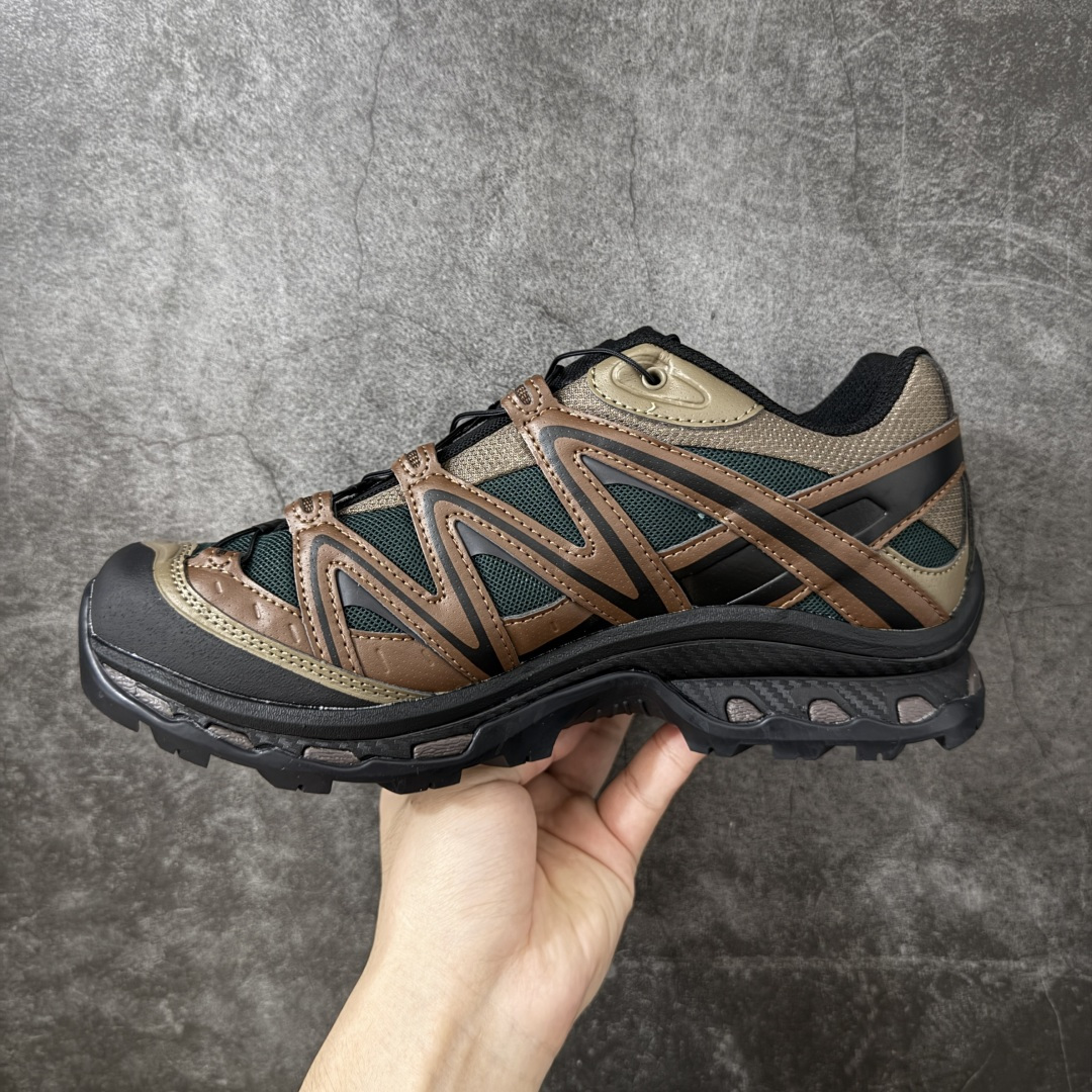 图片[2]-【巅峰升级版】Salomon XT-QUEST ADV 萨洛蒙情侣款户外机能鞋 491717 全新工厂出品 升级品质 全鞋改进为原厂一致材料打造 全新修长鞋型 版型正 全新玻璃冲刀 清洁度提升 中底带数字钢印 网面与鞋头材料校对一致无色差 鞋盒同步原版牛皮纸鞋盒 鞋头处添加☯️太极标 细节多次修改校正 坚持同步原版无差别 终端优势供应 尺码：36 36.5 37.5 38 38.5 39 40 40.5 41 42 42.5 43 44 44.5 45 46-选品中心