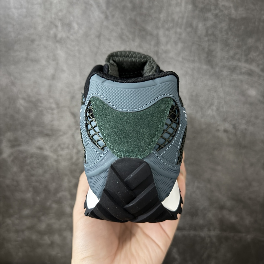 图片[4]-【纯原S版】BOTTEGA VENETA Orbit Runner BV葆蝶家时尚休闲王一博同款老爹鞋运动鞋 原版开发 一比一打造 相似度百分之99以上 市场一梯队级别品质 区别市场任何标文顶级品质版本 采用轻质科技网布面料 搭配几何图案设计橡胶外底 王炸系列 高版本 认准套包工艺 实际增高很多哦 还是一样显腿细非常nice 耐玩耐造 对标对版 套包鞋工艺 认准高版本 大底选用拼色TPU大底 配置原版包装 尺码：36 37 38 39 40 41 42 43 44 45 46 47-选品中心