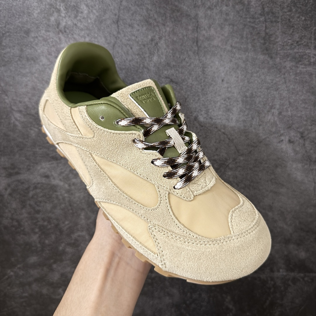 图片[3]-【纯原S版】BOTTEGA VENETA Orbit Runner BV葆蝶家时尚休闲王一博同款老爹鞋运动鞋 原版开发 一比一打造 相似度百分之99以上 市场一梯队级别品质 区别市场任何标文顶级品质版本 采用轻质科技网布面料 搭配几何图案设计橡胶外底 王炸系列 高版本 认准套包工艺 实际增高很多哦 还是一样显腿细非常nice 耐玩耐造 对标对版 套包鞋工艺 认准高版本 大底选用拼色TPU大底 配置原版包装 货号：851621V3MS04118 尺码：36-47-选品中心