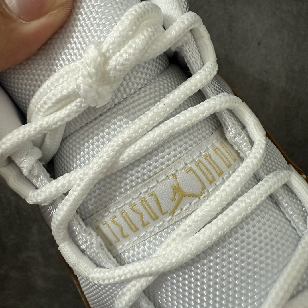 图片[6]-【外贸纯原】 Air Jordan 11 Low \”Metallic Gold\” AJ11 乔11白金 母亲节AH7860-102 专业AJ外贸大厂出品 纯原质感 进口头层皮料 中底拉帮线 整体清洁度等各方面细节完全一键转发碾压市面诸多嘴炮\”纯原\” 升级原楦原纸版数据开发版型 采用漆皮镀膜牛培革组合耐磨防刮牛津布鞋面材质 搭载原厂碳纤维缓震中底 还原ZP细节 原厂流水成型工艺 厂级拉帮注胶效果 尺码： 40 40.5 41 42 42.5 43 44 45 46 47.5-选品中心