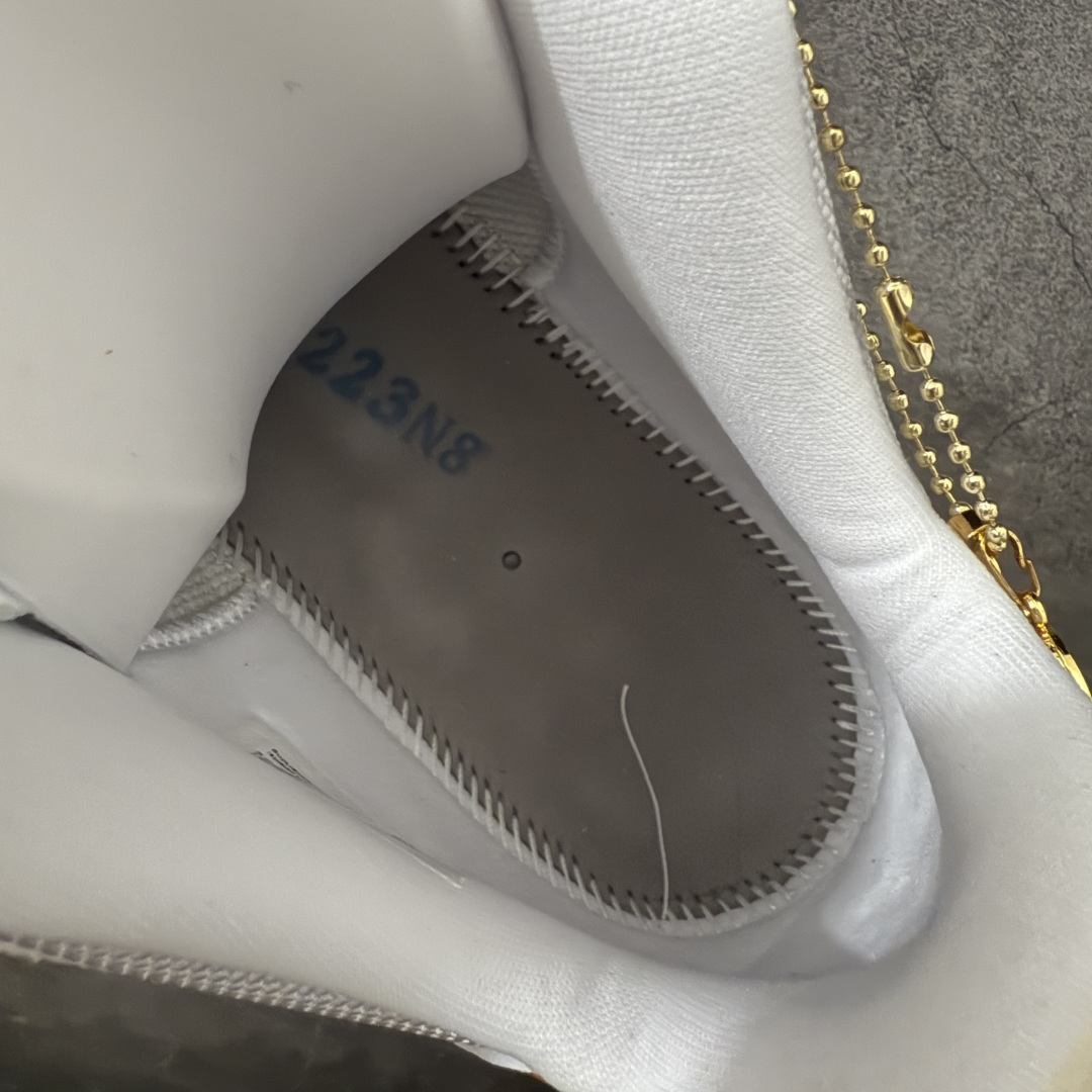 图片[8]-【外贸纯原】 Air Jordan 11 Low \”Metallic Gold\” AJ11 乔11白金 母亲节AH7860-102 专业AJ外贸大厂出品 纯原质感 进口头层皮料 中底拉帮线 整体清洁度等各方面细节完全一键转发碾压市面诸多嘴炮\”纯原\” 升级原楦原纸版数据开发版型 采用漆皮镀膜牛培革组合耐磨防刮牛津布鞋面材质 搭载原厂碳纤维缓震中底 还原ZP细节 原厂流水成型工艺 厂级拉帮注胶效果 尺码： 40 40.5 41 42 42.5 43 44 45 46 47.5-选品中心