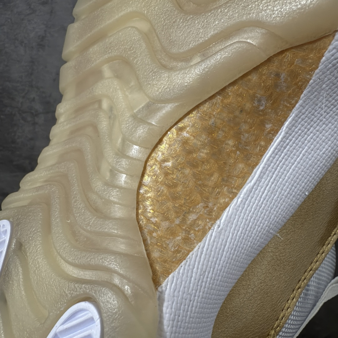 图片[10]-【外贸纯原】 Air Jordan 11 Low \”Metallic Gold\” AJ11 乔11白金 母亲节AH7860-102 专业AJ外贸大厂出品 纯原质感 进口头层皮料 中底拉帮线 整体清洁度等各方面细节完全一键转发碾压市面诸多嘴炮\”纯原\” 升级原楦原纸版数据开发版型 采用漆皮镀膜牛培革组合耐磨防刮牛津布鞋面材质 搭载原厂碳纤维缓震中底 还原ZP细节 原厂流水成型工艺 厂级拉帮注胶效果 尺码： 40 40.5 41 42 42.5 43 44 45 46 47.5-选品中心