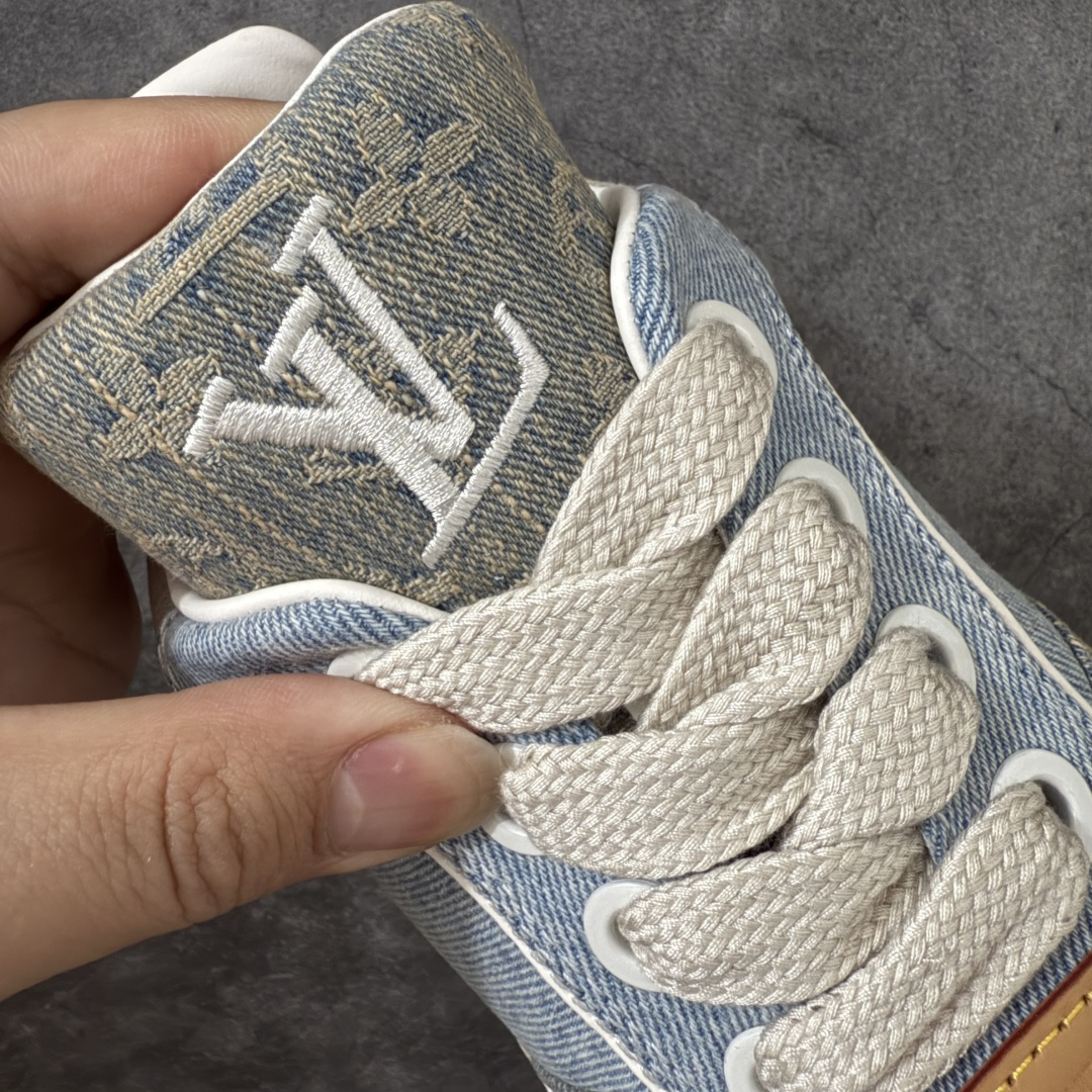 图片[6]-【专柜版/海淘代购】 LV 路易威登LOUIS VUITTON Tilted Low Sneakers 倾斜系列低帮复古休闲运动文化百搭板鞋 2026早春款板鞋 饼干鞋 市场最顶天花板 礼盒包装 正确细节 原鞋原材料1：1打造 完美版型做工 欢迎对比市场任何品质的货品 广东原产 升级原楦型开发纸版 包装说明书防尘布袋物件(附送官方快递加固牛皮纸外盒!!)#采用Monogram 丹宁布鞋面材质#鞋垫嵌入软脚感EVA物料#后跟耐弯折滴塑支撑片#全新开发TPR光泽组合隔色鞋底❗ 尺码：39 40 41 42 43 44 45 46-选品中心