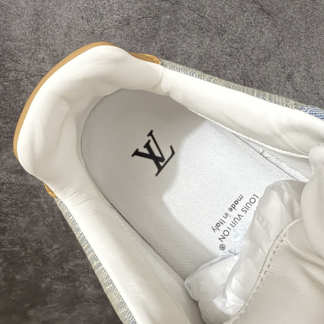 图片[8]-【专柜版/海淘代购】 LV 路易威登LOUIS VUITTON Tilted Low Sneakers 倾斜系列低帮复古休闲运动文化百搭板鞋 2026早春款板鞋 饼干鞋 市场最顶天花板 礼盒包装 正确细节 原鞋原材料1：1打造 完美版型做工 欢迎对比市场任何品质的货品 广东原产 升级原楦型开发纸版 包装说明书防尘布袋物件(附送官方快递加固牛皮纸外盒!!)#采用Monogram 丹宁布鞋面材质#鞋垫嵌入软脚感EVA物料#后跟耐弯折滴塑支撑片#全新开发TPR光泽组合隔色鞋底❗ 尺码：39 40 41 42 43 44 45 46-选品中心