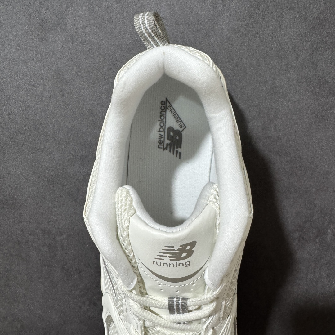 图片[6]-【公司级】New Balance NB530 新百伦复古透气跑步鞋 以皮革为主的人气轮廓 以极具复古风范的跑鞋外观呈现 设计上全鞋以简约清爽的纯白色作基底 鞋身覆盖大面积织物网眼材质 并于鞋头、鞋带孔眼片等细节处点缀对比鲜明的反光银镀层凸显 鞋舌、侧身等位置则辅以一贯的「N」字标志和品牌徽标彰显身份 最后通过搭载的 ABZORB 缓震中底完善整体造型 货号：U530CSB 尺码：36-45-选品中心