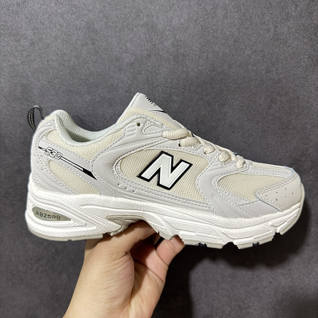 图片[4]-【GQ版本】Balance NB530 新百伦复古透气跑步鞋 采用多材质拼接打造，鞋面组合透气网布与质感皮革，兼顾通风性与鞋面支撑性。内置ABZORB缓震中底，脚感柔软回弹，底部配备耐磨橡胶大底，防滑耐穿，材质用料扎实，日常穿着舒适又耐用 货号：MR530FW1 尺码：36-45-选品中心