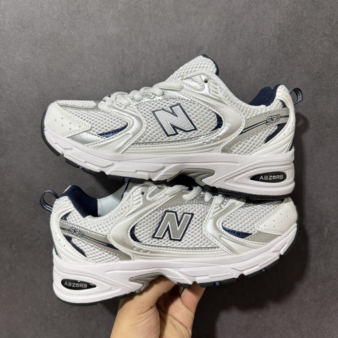图片[7]-【GQ版本】Balance NB530 新百伦复古透气跑步鞋 采用多材质拼接打造，鞋面组合透气网布与质感皮革，兼顾通风性与鞋面支撑性。内置ABZORB缓震中底，脚感柔软回弹，底部配备耐磨橡胶大底，防滑耐穿，材质用料扎实，日常穿着舒适又耐用 货号：MR530FW1 尺码：36-45-选品中心