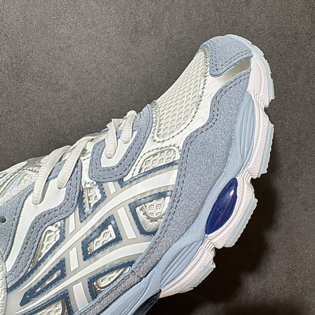 图片[8]-【公司级】Asics Gel-NYC 亚瑟士运动休闲透气专业跑鞋 鞋面采用反绒皮与网布拼接 透气舒适兼具休闲时尚 结合简明的配色 展现品牌的传承及引领复古流行的主题 虎爪造型的LOGO #鞋身稳定包裹系统 支撑鞋身 经典宽大鞋型配备防偏移设计提升包裹性 穿着舒适鞋面透气孔设计 提供透气性！ 货号：1203A975-100 尺码：36 37 37.5 38 39 39.5 40 40.5 41.5 42 42.5 43.5 44 45-选品中心